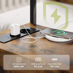 Staliuko stalviršio įkrovimo stotelė iš arti su USB ir rozetinis lizdais viršutiniame paviršiuje