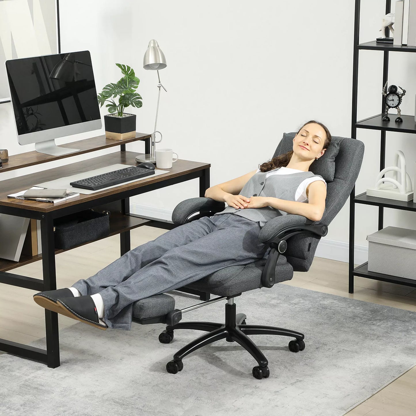 Masažinė biuro kėdė, USB sąsaja, pasukami ratai, tamsiai pilka