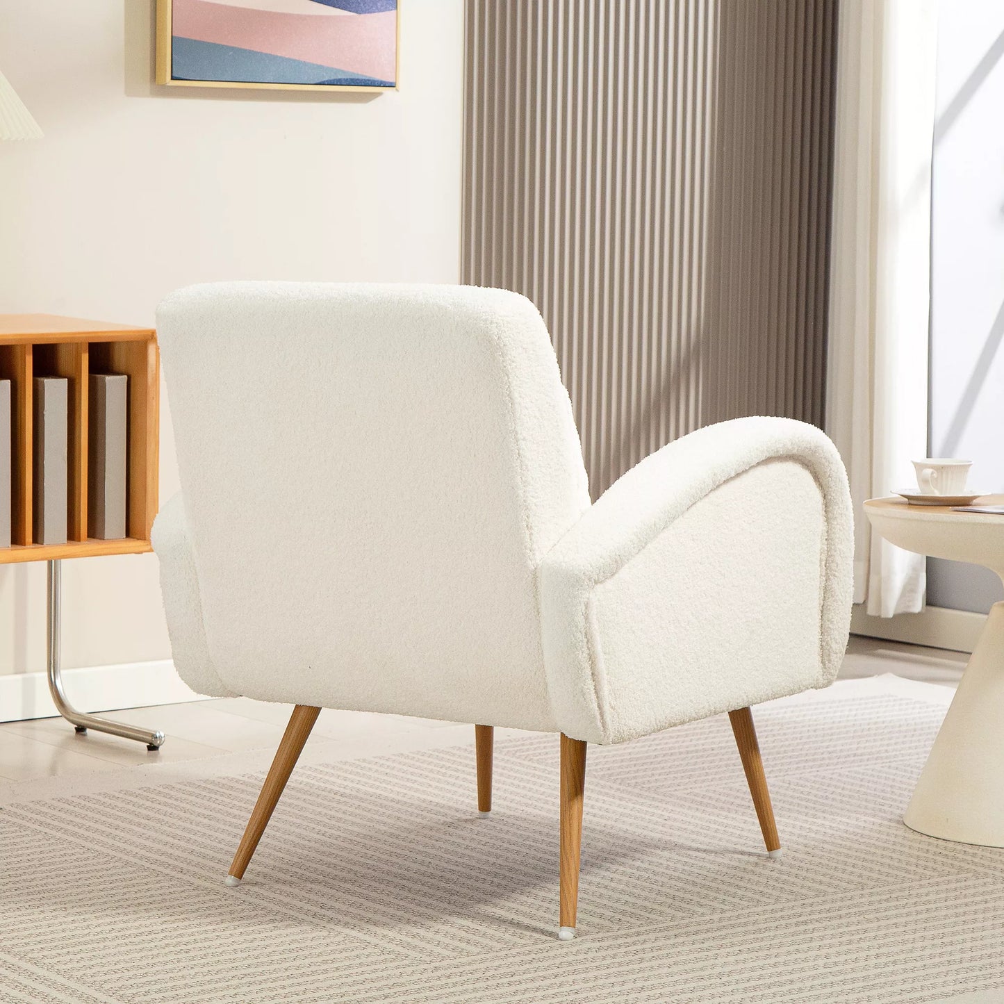 Minkštas fotelis, vilnos užvalkalas, minkštas krėslas su porankiais ir juosmens pagalvėle, metalinės kojelės, skaitymo fotelis, kreminės baltos spalvos