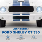 Artimas balto elektrinio automobilio priekio vaizdas su mėlynomis juostomis ir logotipu