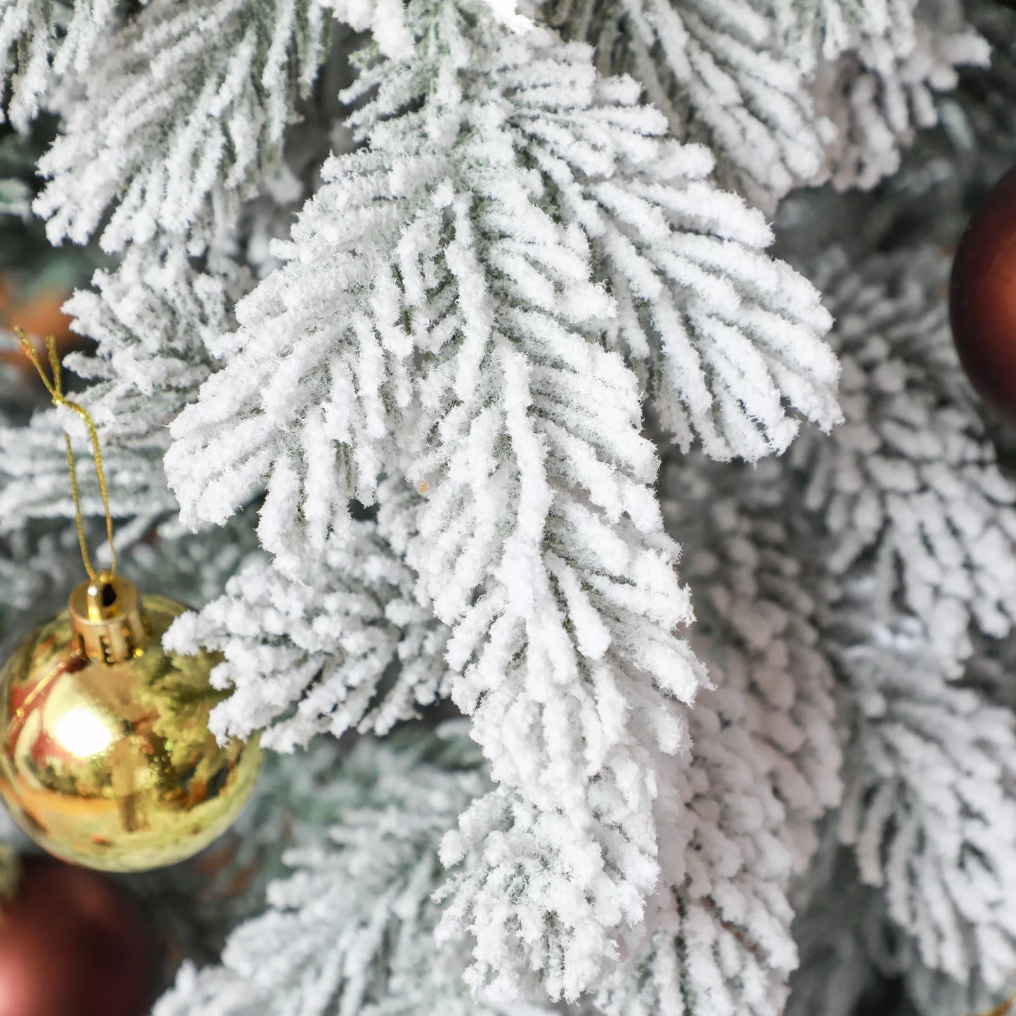 Kalėdų eglutė 180 cm, su dirbtniu sniegu, ugniai atspari, greitas surinkimas ir išmontavimas, metalinis pagrindas