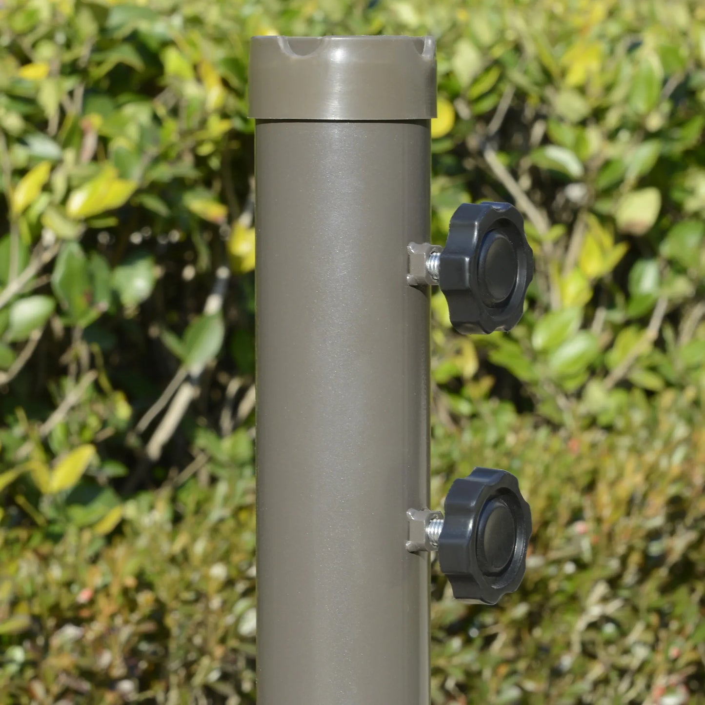 Saulės skėtis iškeltasis, skersmuo 2,67 x 2,45 m, su užvedimo mechanizmu, dvigubu stogeliu, kryžminiu pagrindu, plieninis, lauko apsauga nuo saulės, poliesteris, plieno spalva, šviesiai pilkas