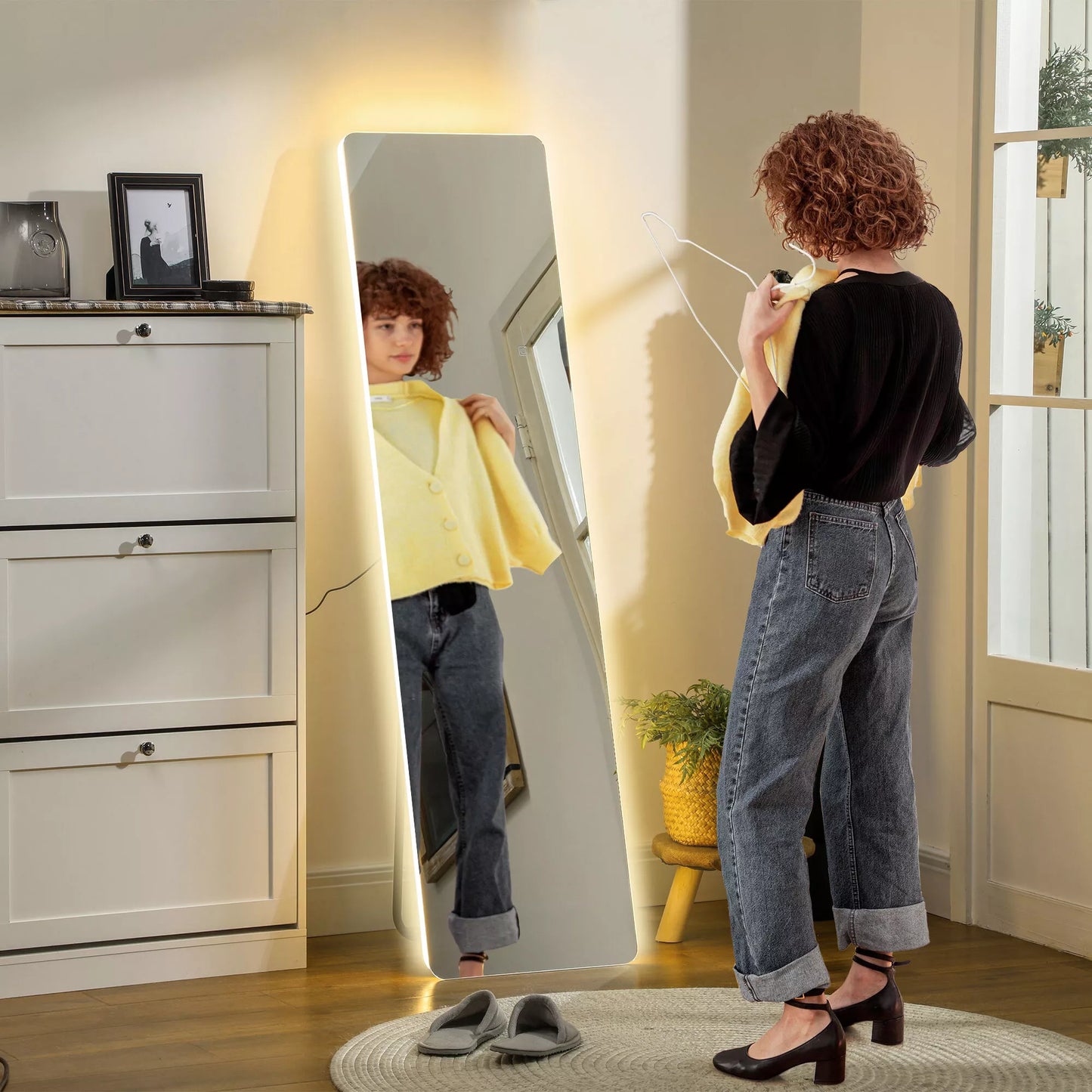LED viso kūno veidrodis, lietimui jautrus valdymas, pritemdomas, berėmis, 40 x 150 cm