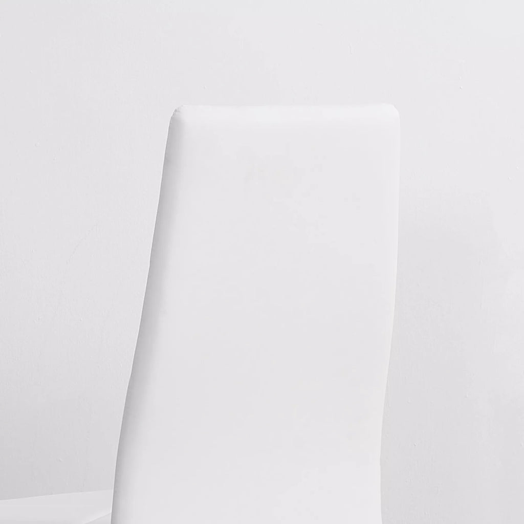 Baltos kėdės atlošo paviršiaus detalė