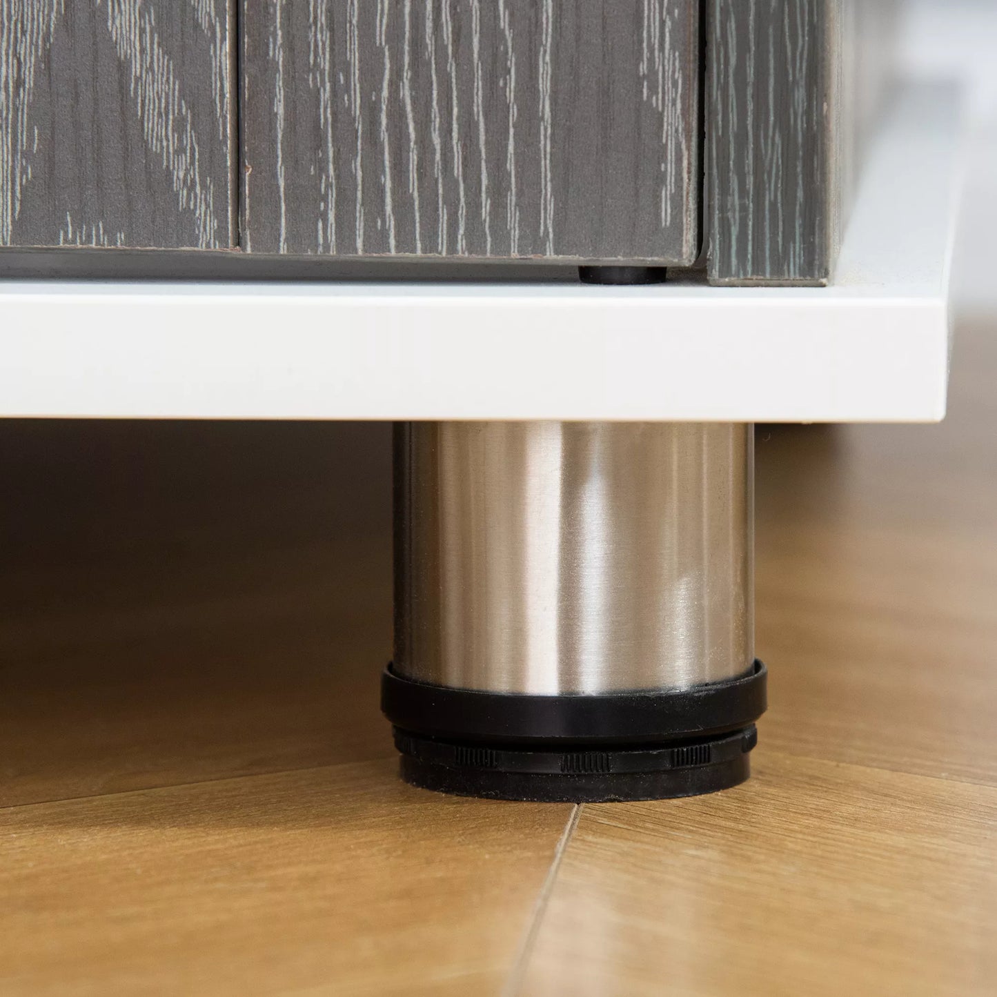 Transportinė dėžė vidutinio dydžio ir mažiems šunims, užrakinama. Medžio plokštės, plieno. Pilka + balta