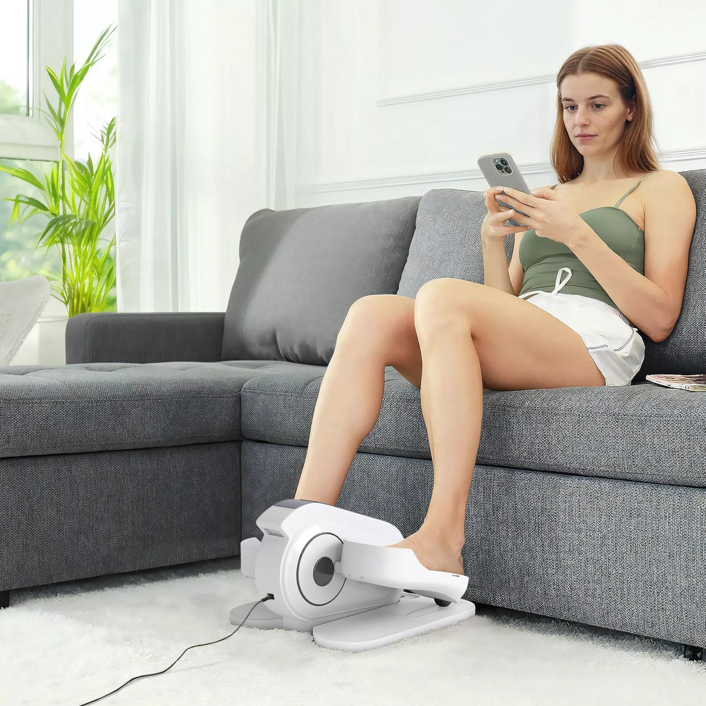 Sėdimojo treniruoklio, mini elipsinio treniruoklio su LCD monitoriumi, nuotolinio valdymo pultu, 10 reguliuojamų greičio lygių, baltos spalvos