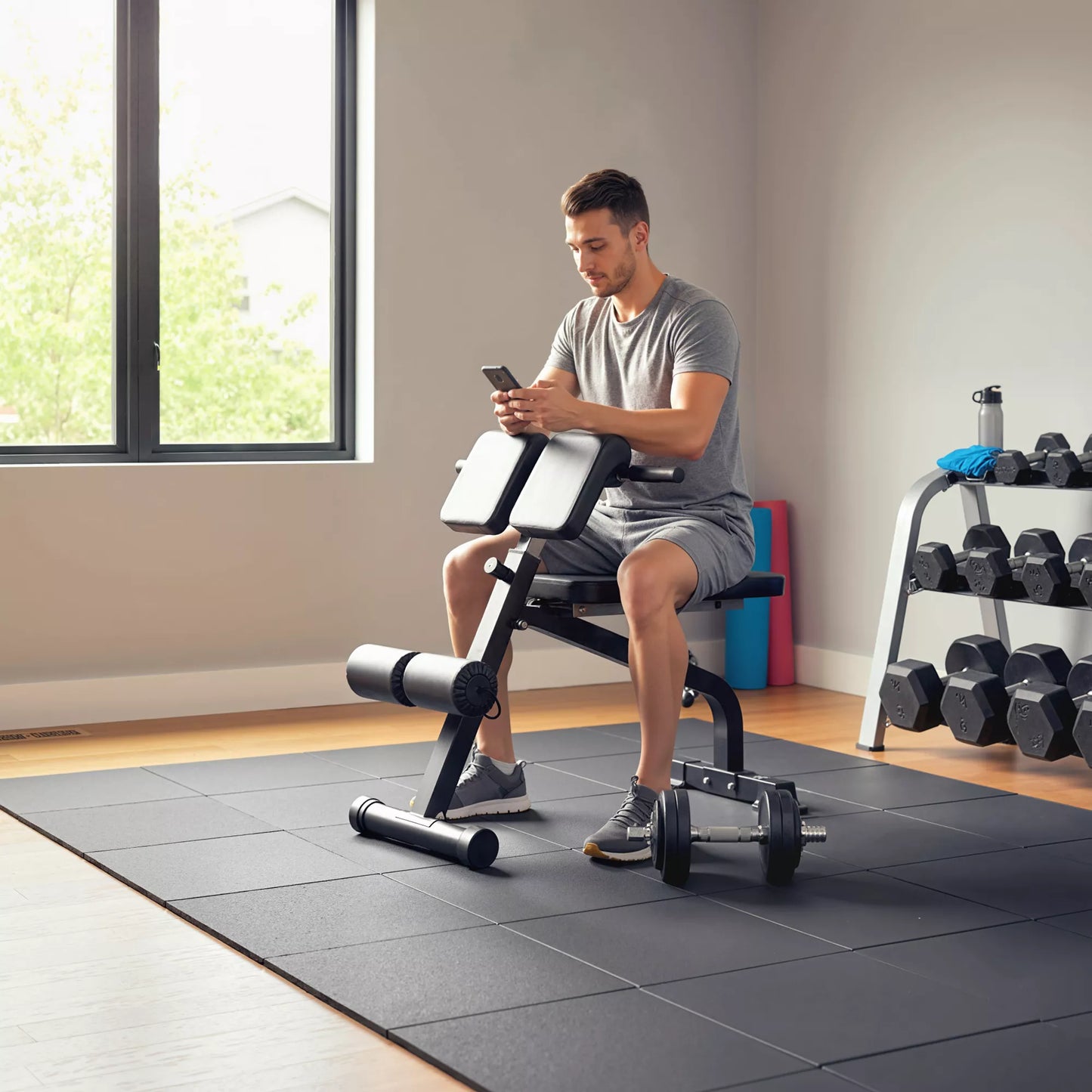 Treniruočių suolas, hantelių suolas, treniruoklių suolas, plieninis rėmas, juodas