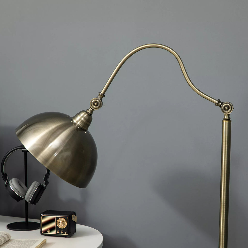 Vintage stiliaus stovas, reguliuojamas kampas, žalvario išvaizda, 42 cm x 25,5 cm x 152 cm, bronza