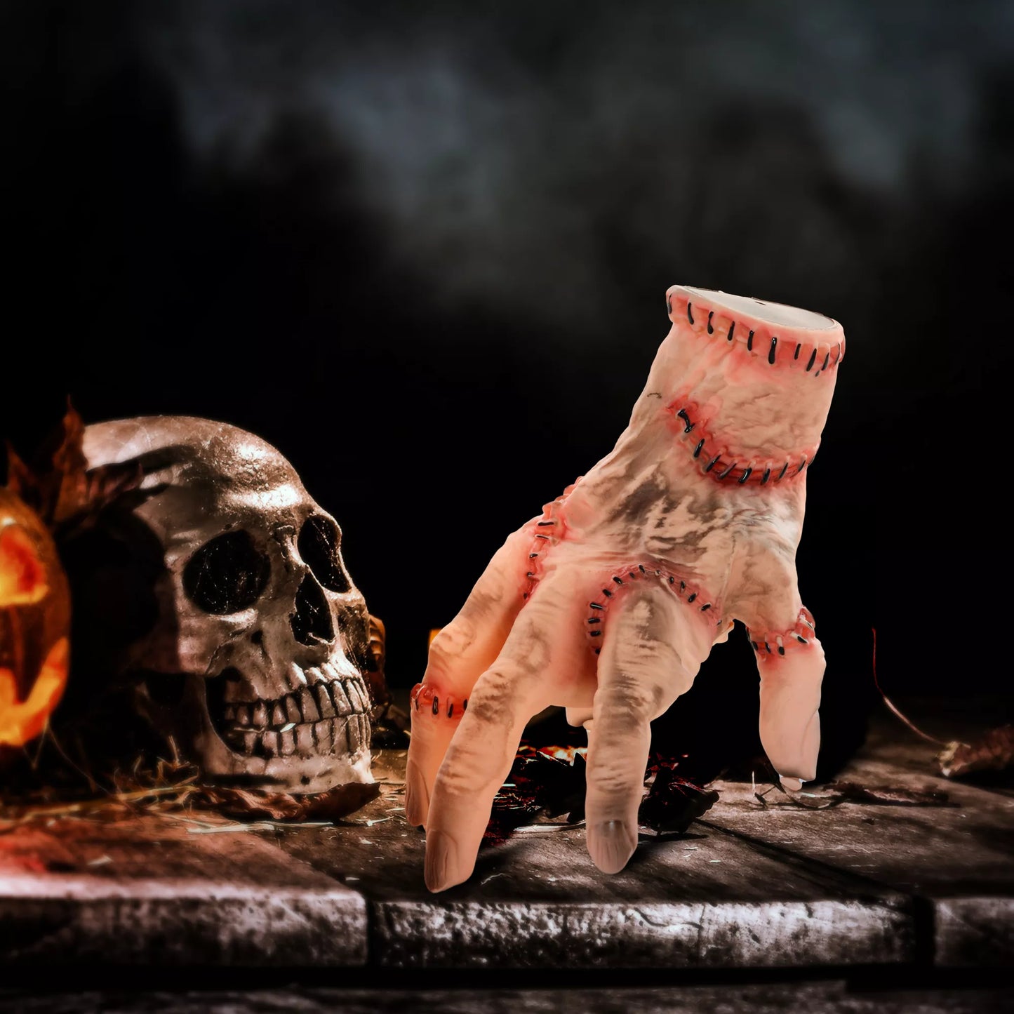 HOMCOM Siaubo ranka, Helovino dekoracija, aktyvuojama garsu/paliečiant, judama, su garsu.