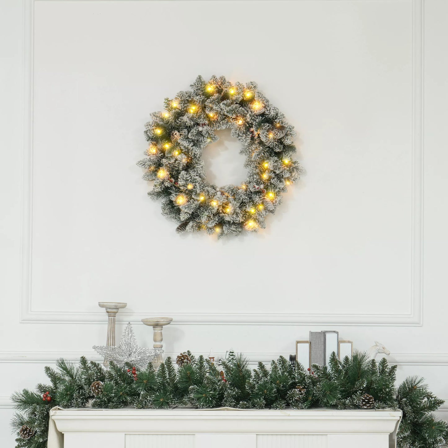 Kalėdinis vainikas su LED apšvietimu, raudonomis uogomis, natūraliai atrodantis, Ø60 x 10 cm, žalias