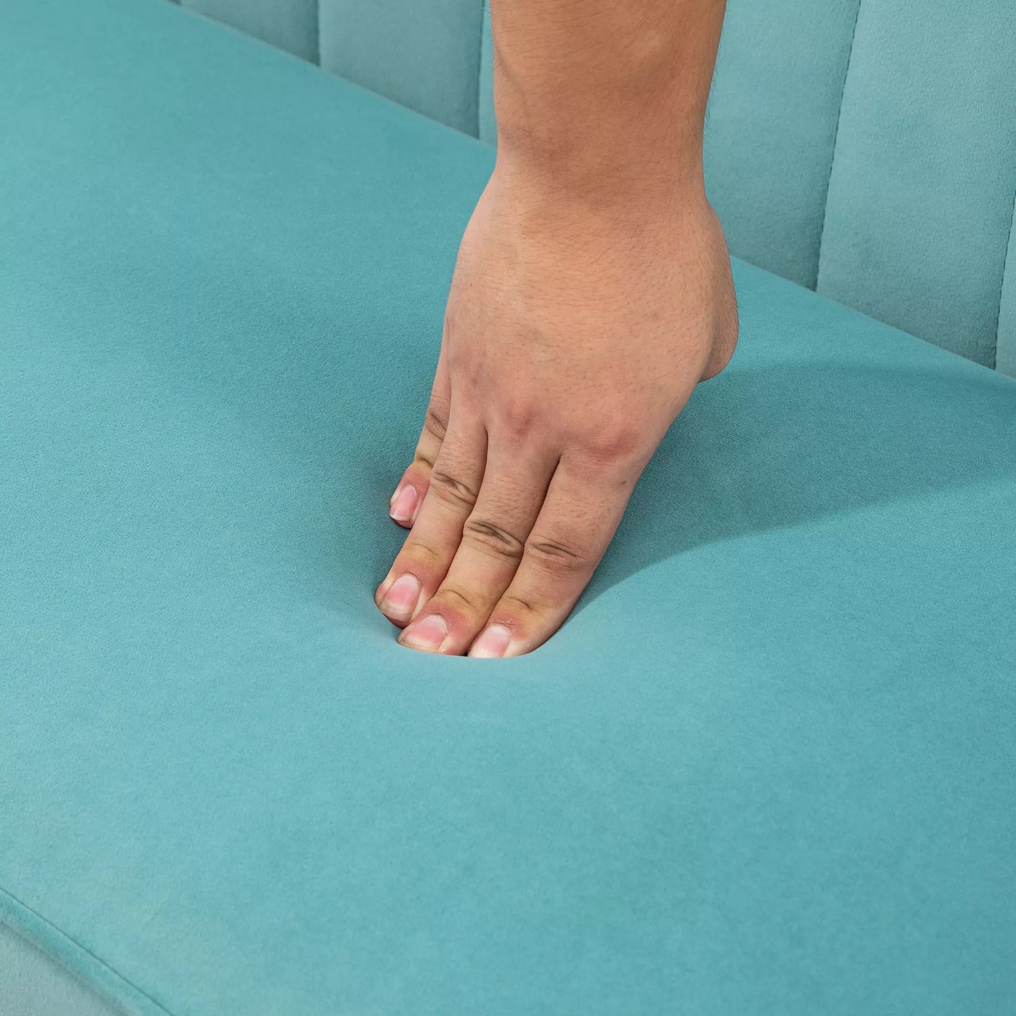 Sofa Retrodesign 2-vietė sofa, medinės kojos, 117 cm x 56,5 cm x 77 cm, žalia