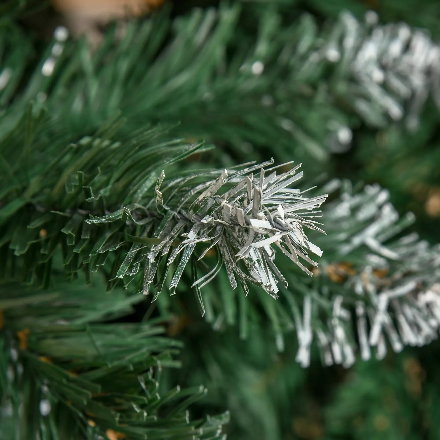 Dirbtinė Kalėdų eglutė 180 cm, dirbtinė pušis su 59 kankorėžiais, sniegu, 1111 šakų, skirta naudoti viduje