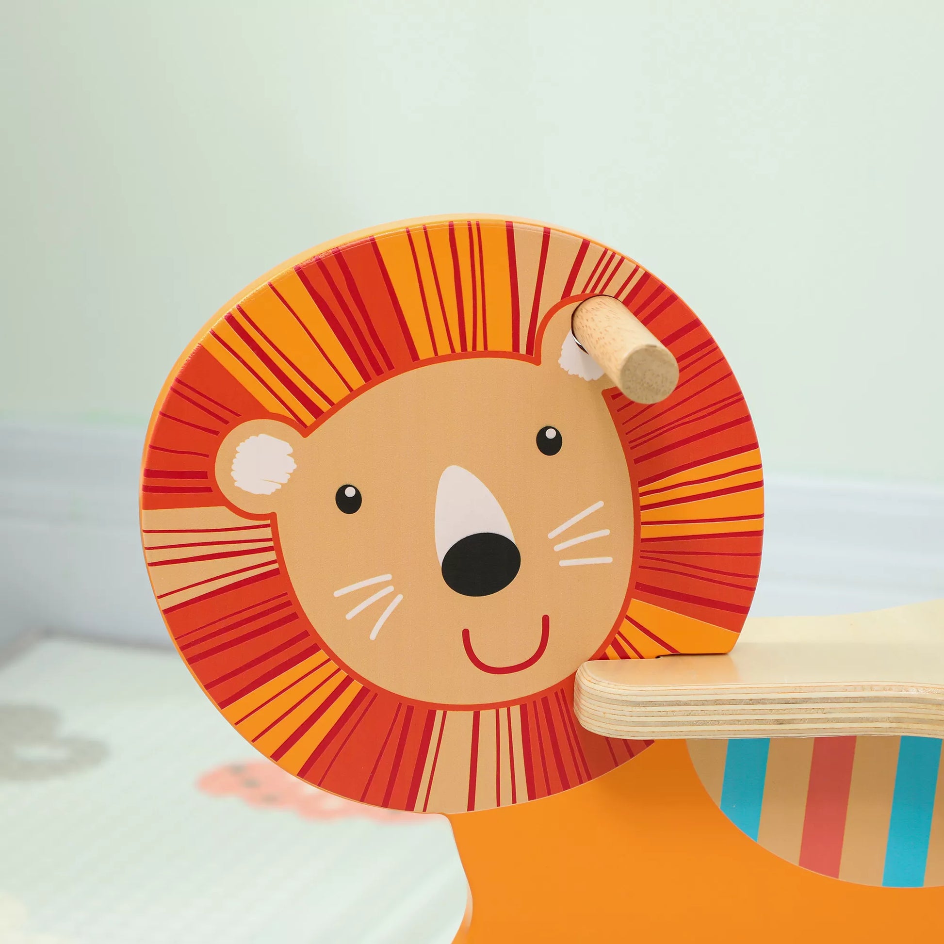 Sūpynės su liūto dizainu, 25 kg apkrova, 2–5 metai, mediena, oranžinės spalvos