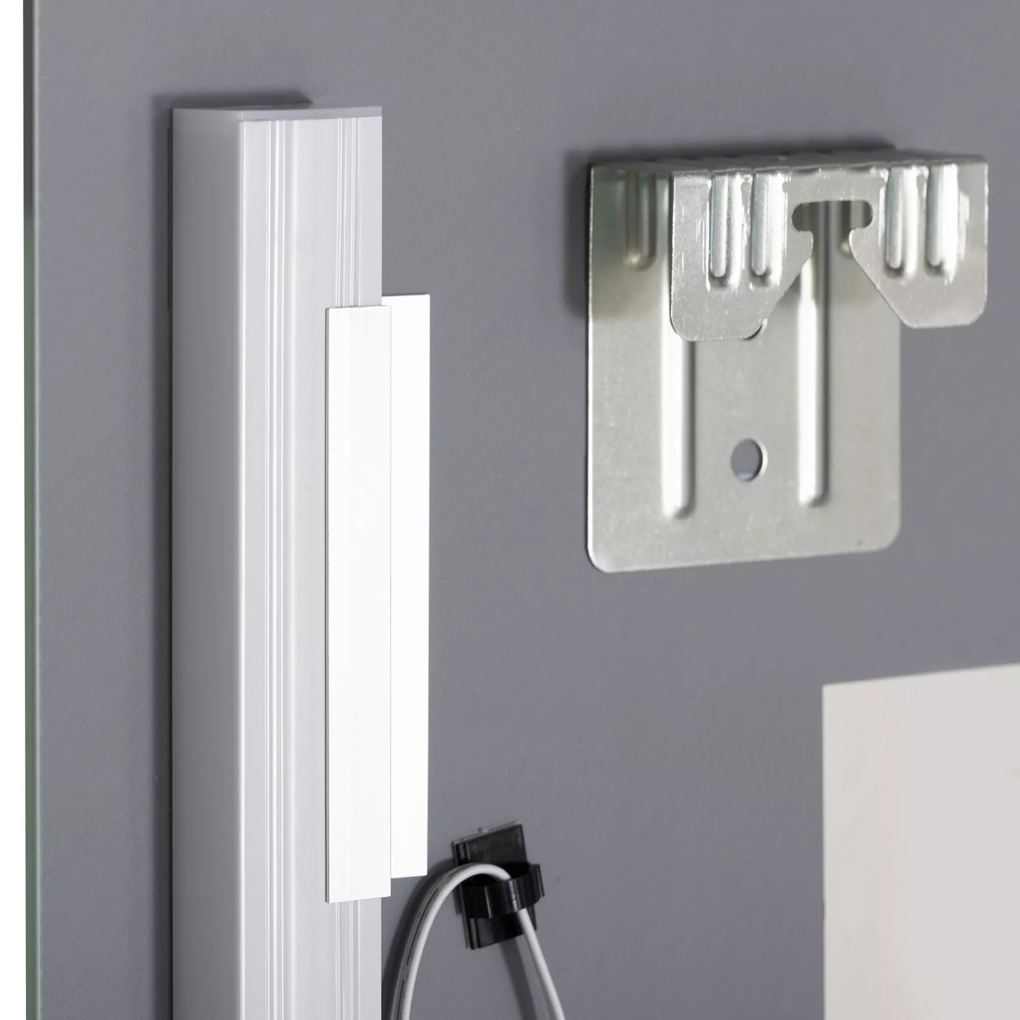 Vonios veidrodis su LED apšvietimu, elegantiškas ir aukštos kokybės, stiklas, aliuminis, plastikas, 50L x 12B x 70H cm