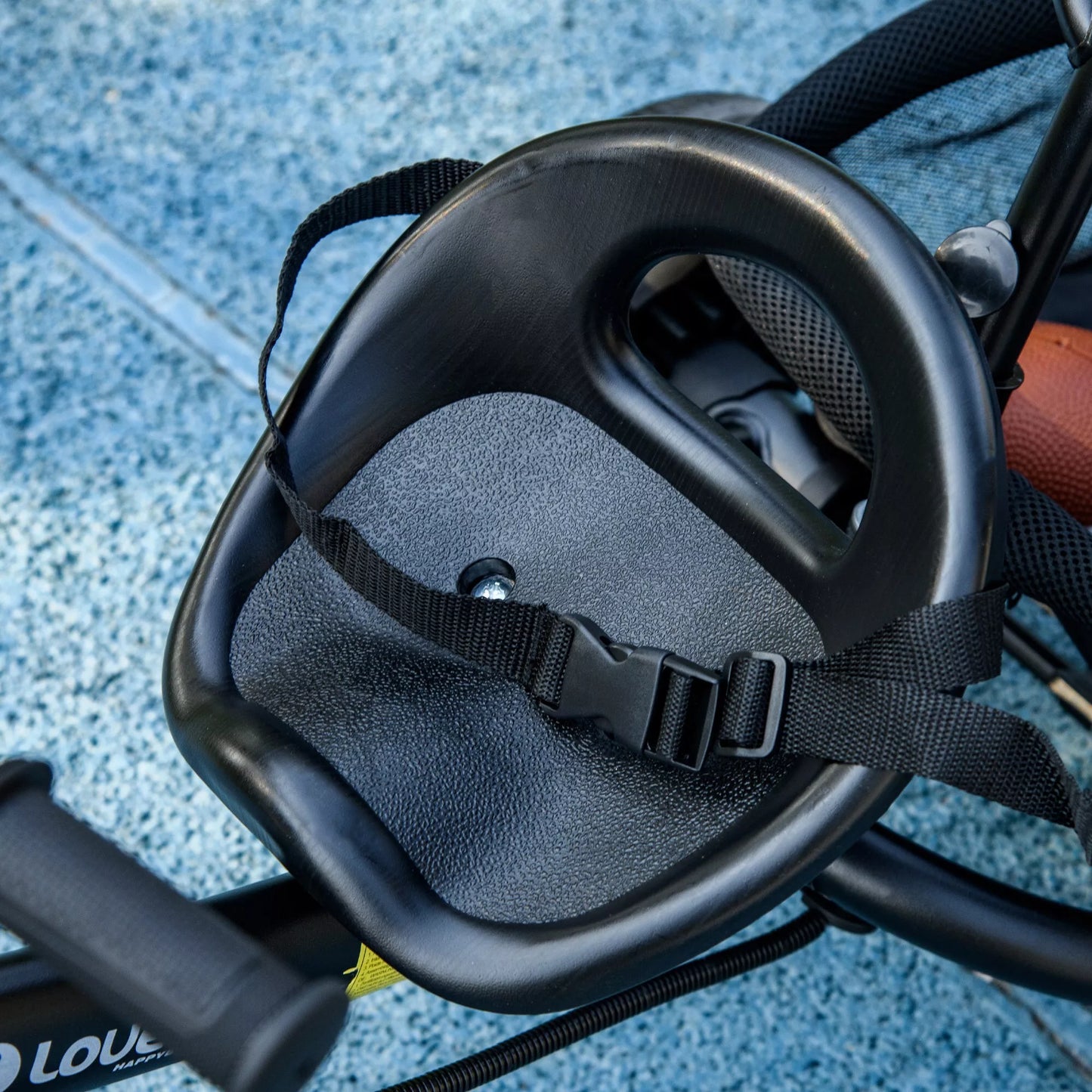 Vaikiškas triratukas, vaikiškas dviratis, galinis krepšys, puodelio laikiklis, stogelis nuo saulės, metalas, tamsiai mėlynas