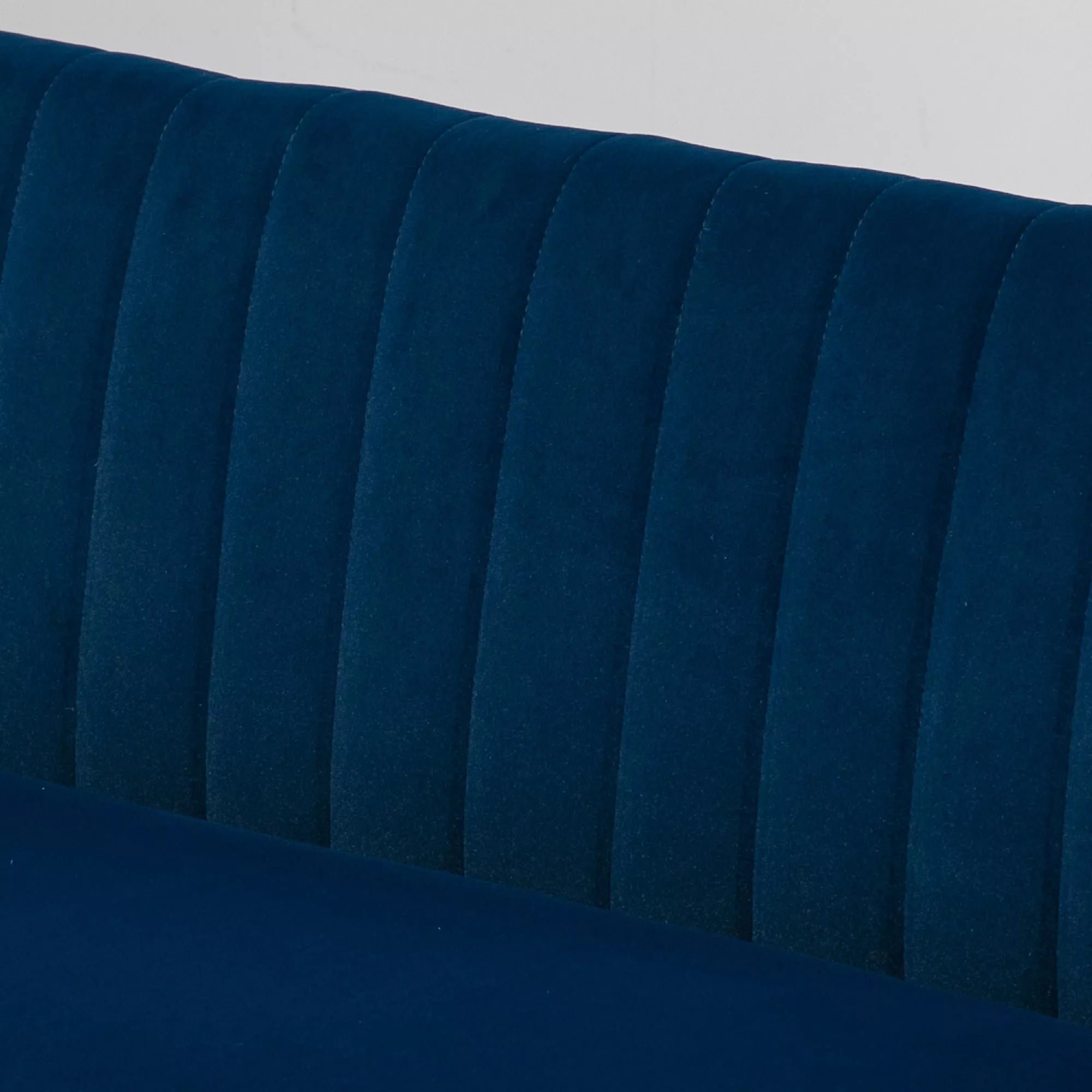 Sofos Retrodesign 2-vietė sofa, medinės kojos, 117 cm x 56,5 cm x 77 cm, mėlyna