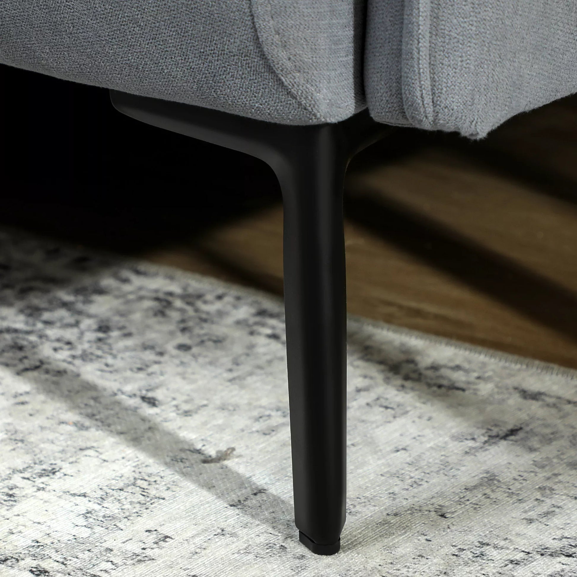 2-vietė sofa, storos pagalvės, aksominė apmušalas, minkšta sofa, juoda