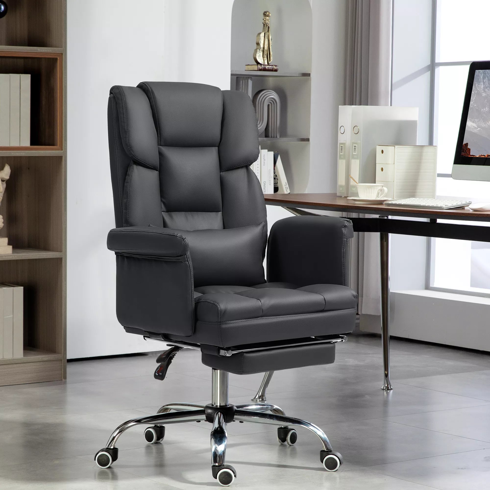 Ergonomiška biuro kėdė, reguliuojamas aukštis 48–56 cm, atlenkiamas atlošas, kojų atrama, juoda