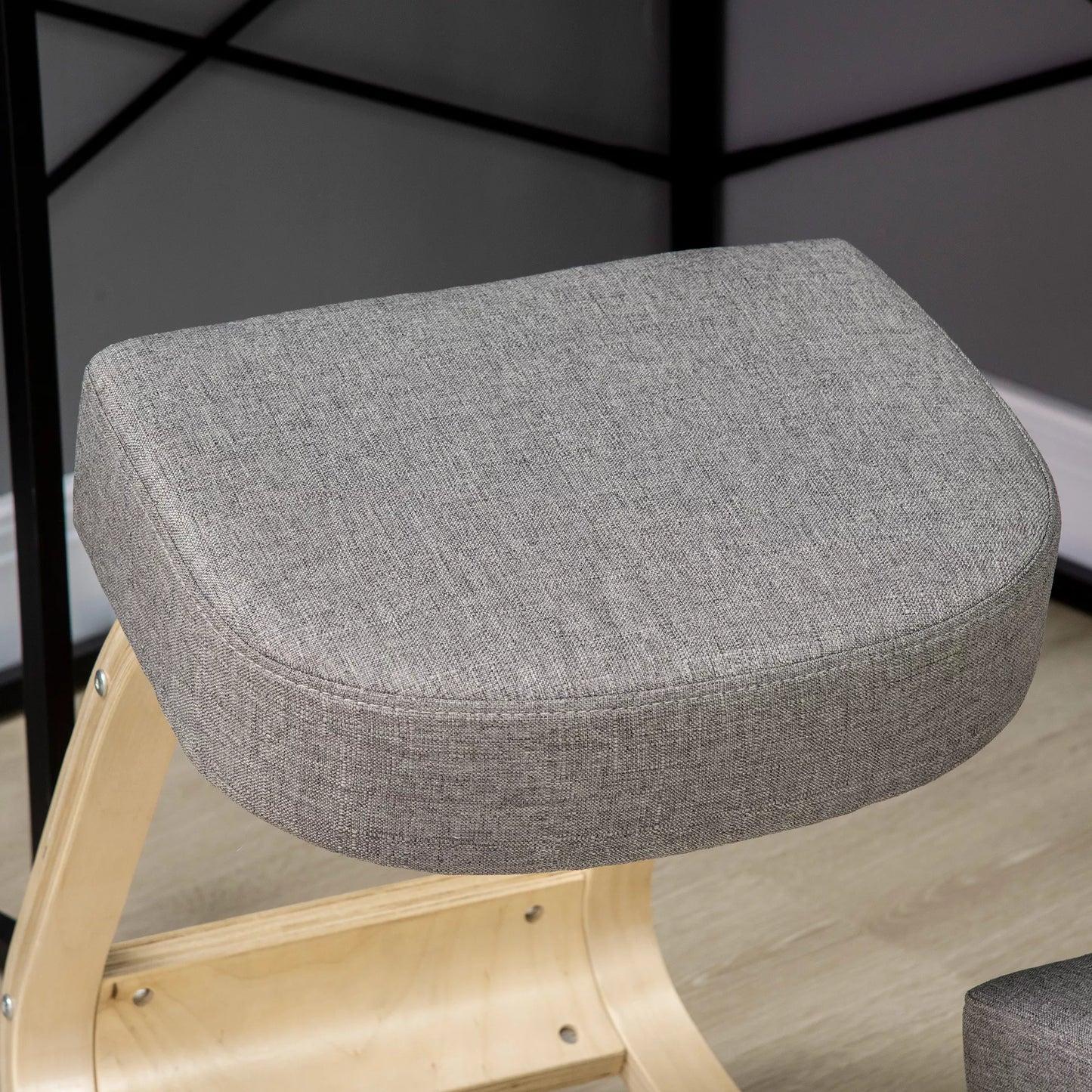 Klūpomoji kėdė, ergonomiška kėdutė, paminkštinta kėdutė sveikai laikysenai, beržo mediena, atlaiko 120 kg, pilka