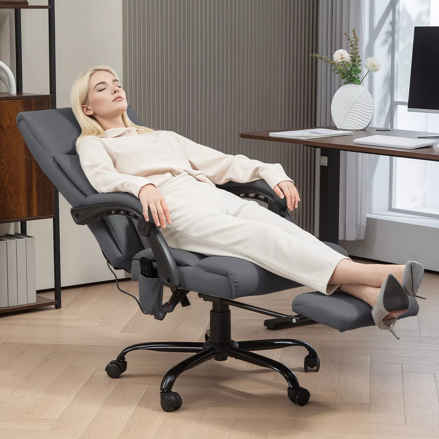 Biuro kėdė su masažo ir šildymo funkcija, kojų atrama, iki 120 kg, tamsiai pilka