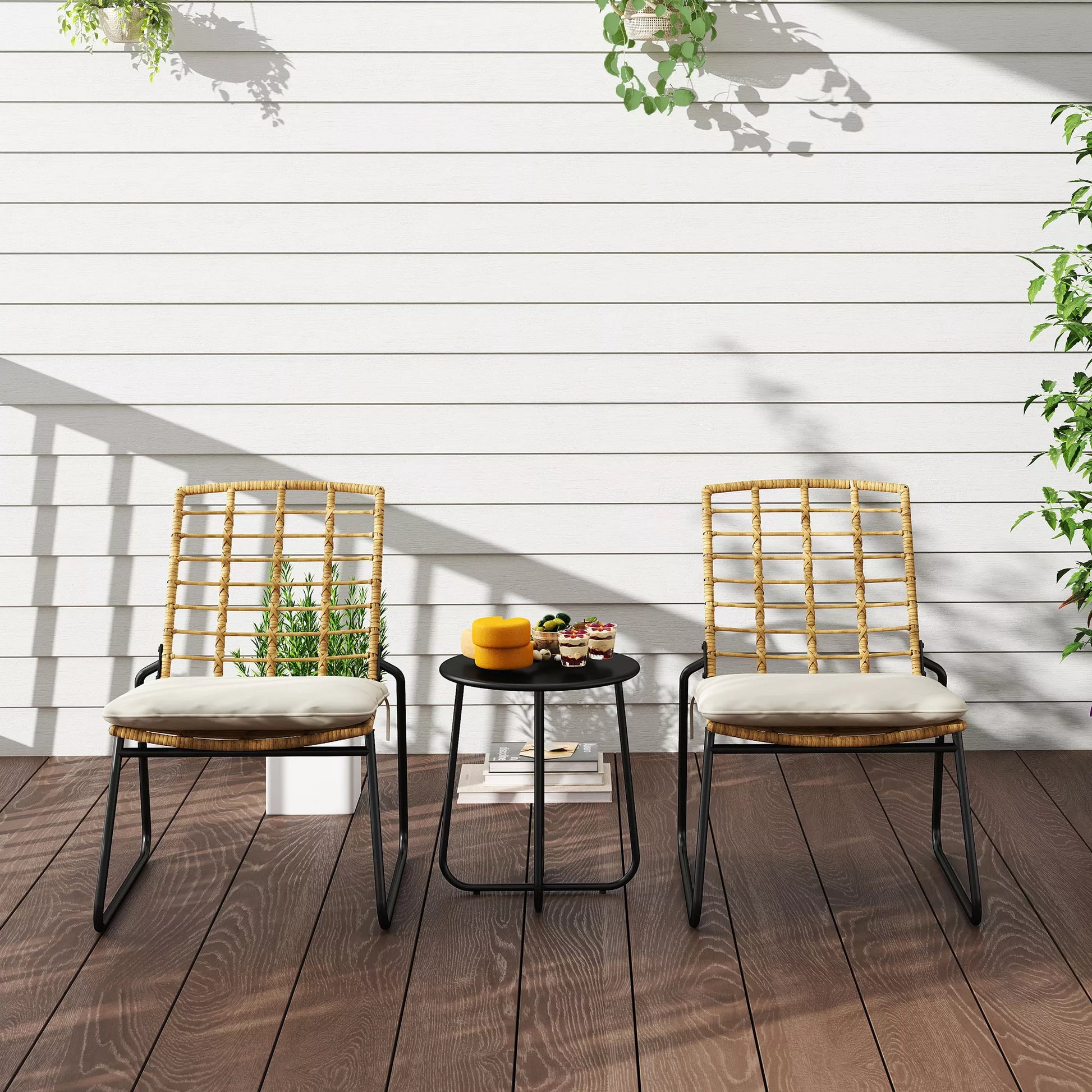 3 dalių sodo baldų komplektas, 2 rotango kėdės, 1 stalas su metaline plokšte, sėdimosios pagalvėlės, bistro komplektas, smėlio spalvos ir ruda