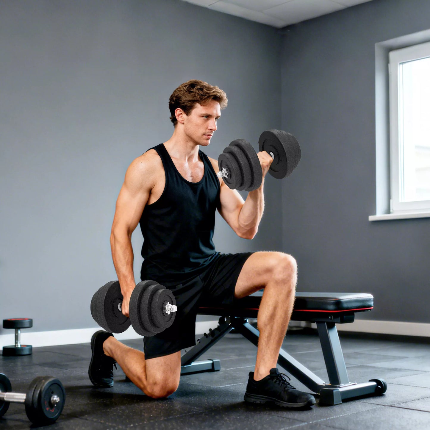 Hantelių rinkinys 40 kg, 2 metalinės rankenos, 12 hantelių diskų, apsaugo grindis, juodas