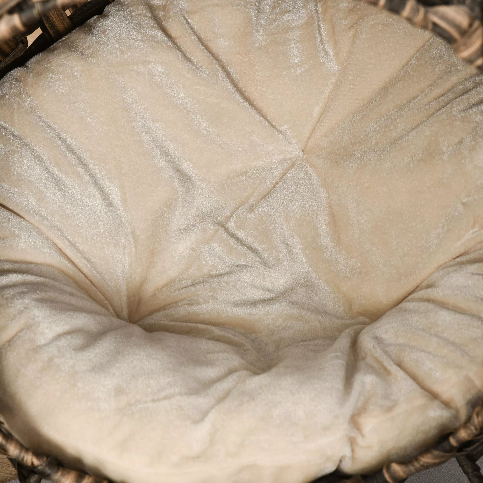 Katės namelis iš rotango su pagalvėlėmis Katės miego vieta Katės urvas su pakeltais kojelėmis Ruda Ø52 x 58 cm