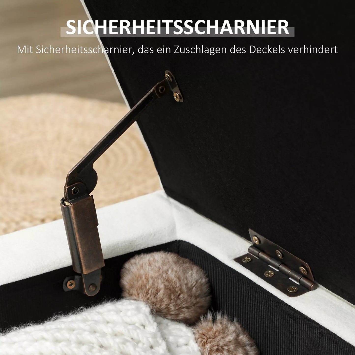 Minkštas taburetė su daiktų laikymo vieta, medinės kojos, minkštas audinys, kreminė balta spalva