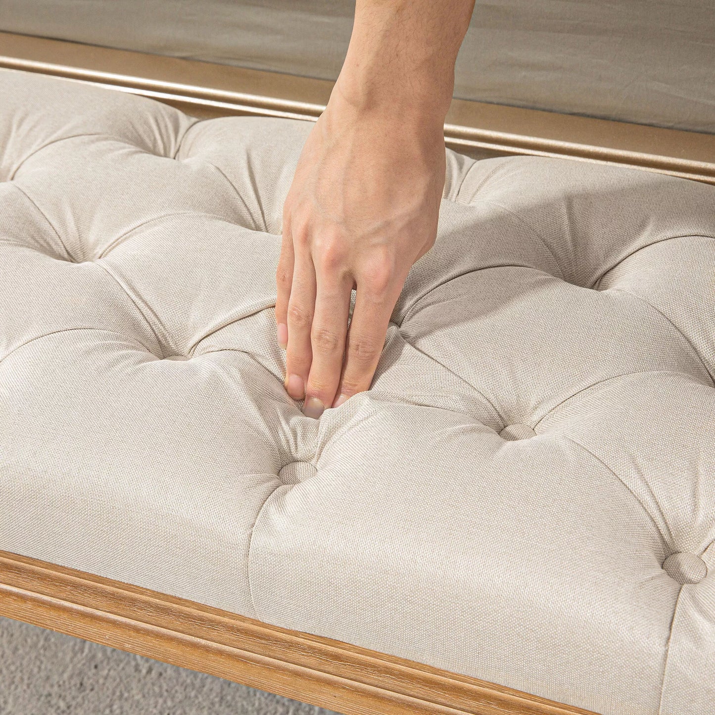 Paminkštinta suoliukas su sagčių dygsniavimu, lovos suoliukas, vintažinis dizainas, 120x41x48cm, kreminės baltos spalvos