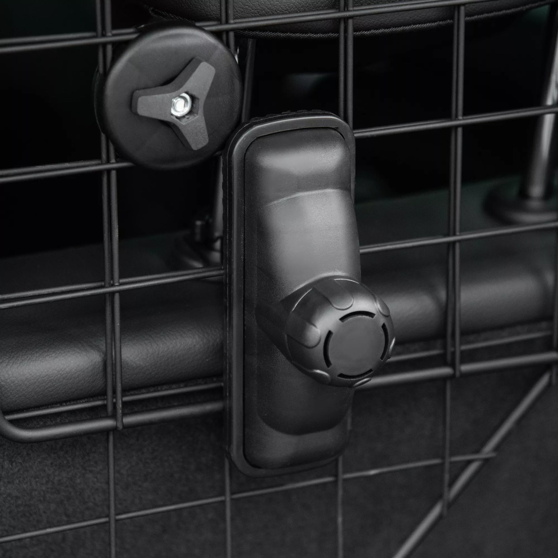 Šunų apsauginė grotelė Automobiliui Universalus bagažinės grotelė 90-120 cm reguliuojama Metalo