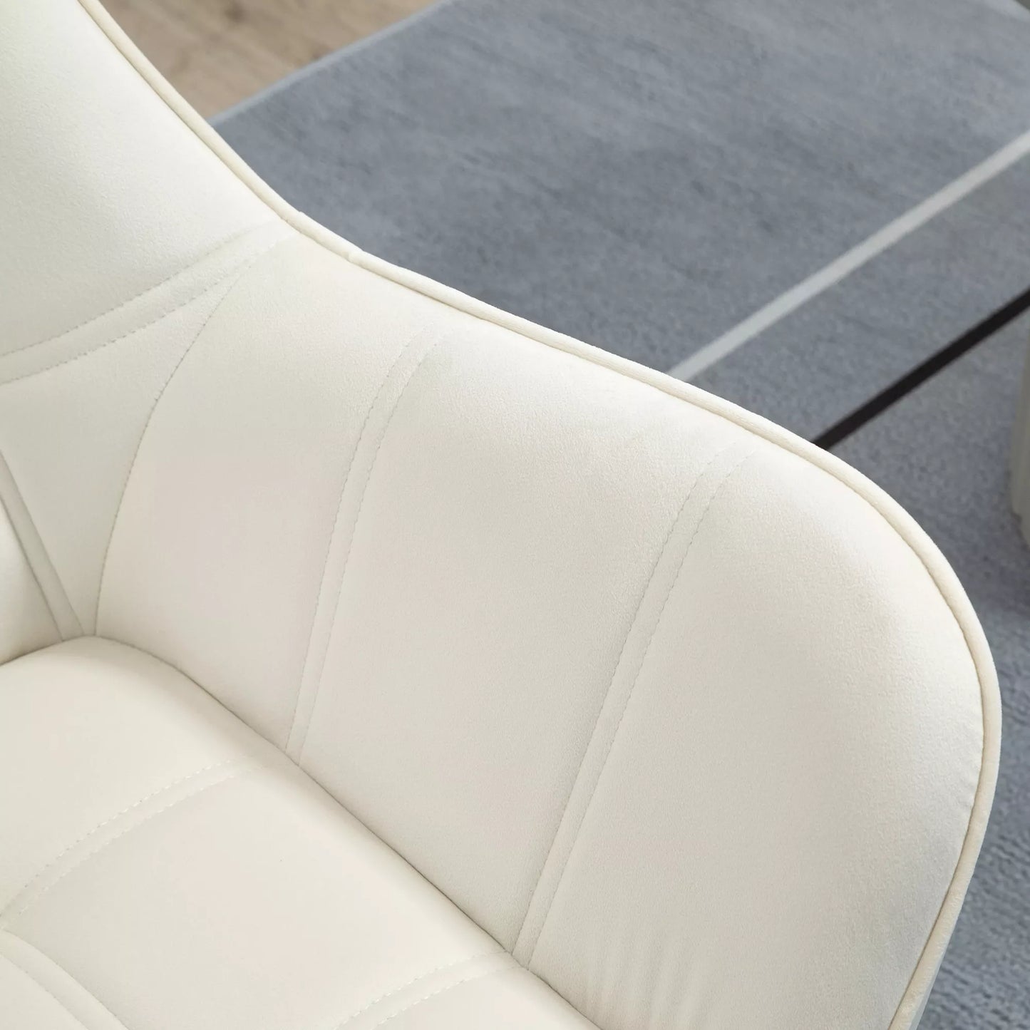 Minkštas fotelis, akcentinis fotelis, skandinaviško dizaino, aksomito išvaizdos, iki 120 kg, kaučiukmedžio kojelės, kreminės spalvos