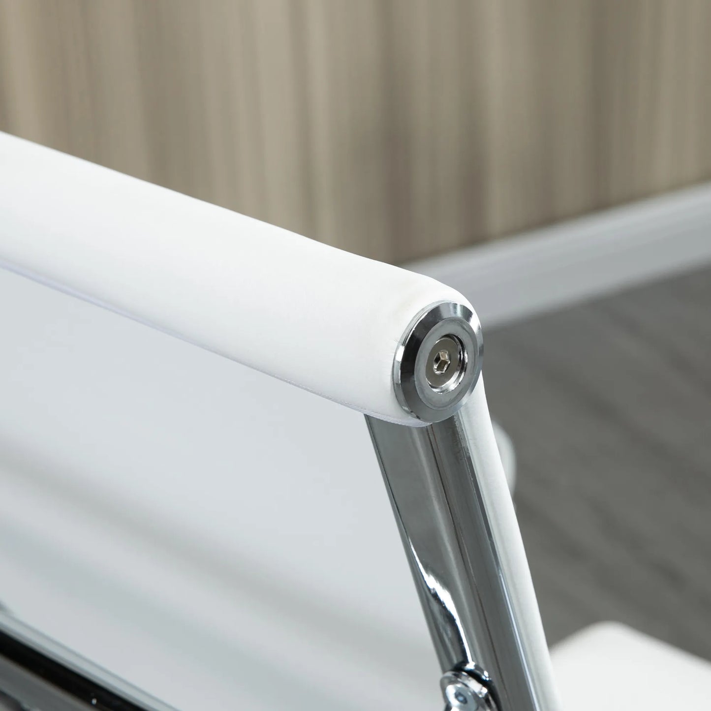 Ergonomiška biuro kėdė su svyravimo funkcija, aukščio reguliavimo pasukama kėdė, paminkštinta dirbtine oda, putplasčio balta, 54 x 62 x 104-114 cm