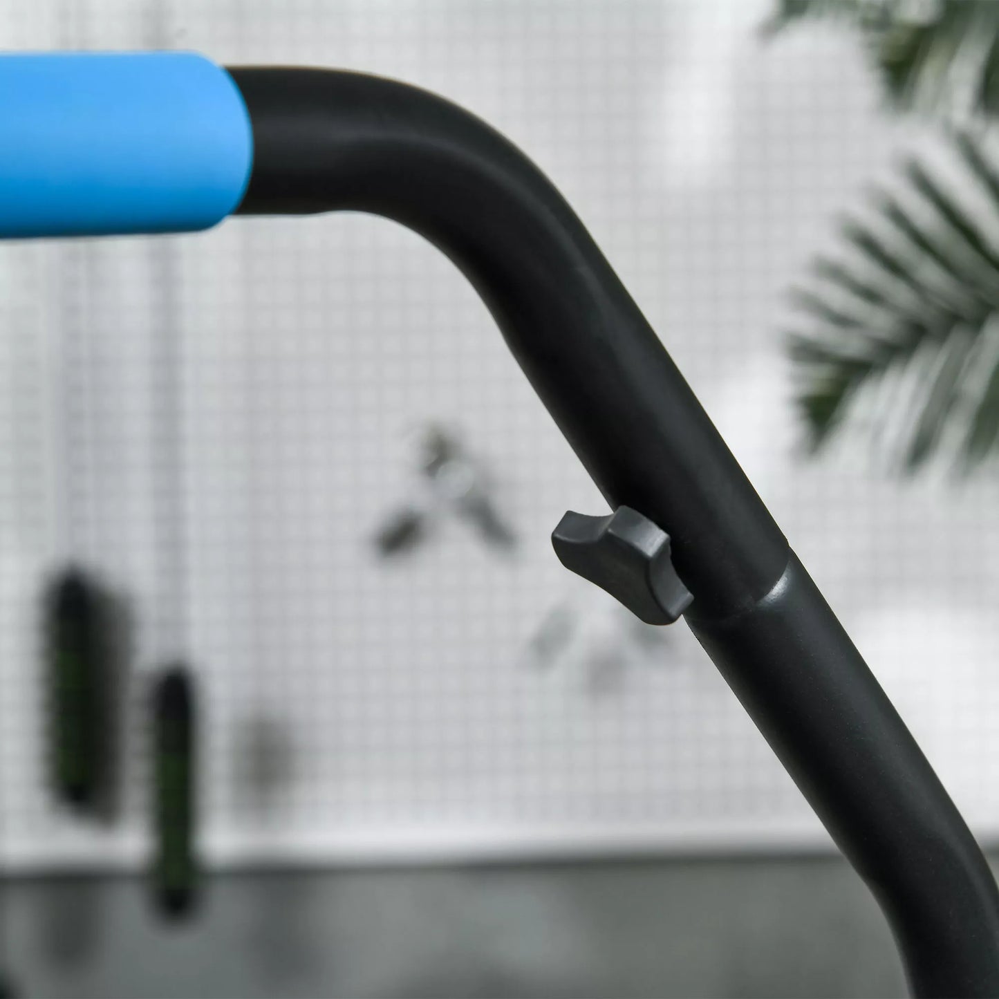 Fitneso batutas, sulankstomas, su reguliuojama rankena, Ø102x123cm (aukštis), iki 150 kg, juodas/mėlynas