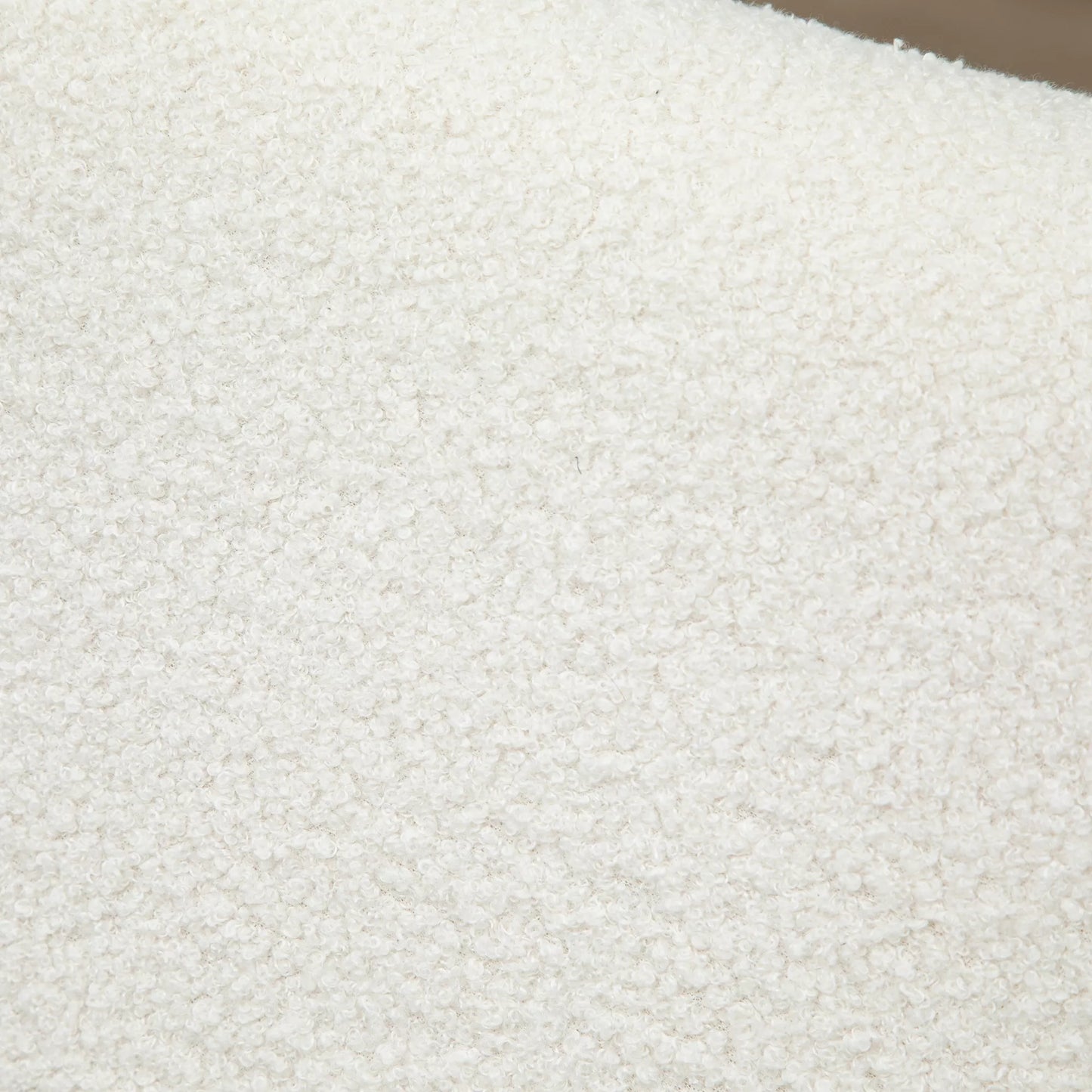 Supamas krėslas su mediniu rėmu, apmuštas, relaksacinis krėslas, fotelis, kėdė, svetainės krėslas, poilsio krėslas su paminkštinta sėdyne, kaučiukmedžio mediena, kreminės baltos spalvos, 60 x 81 x 71 cm