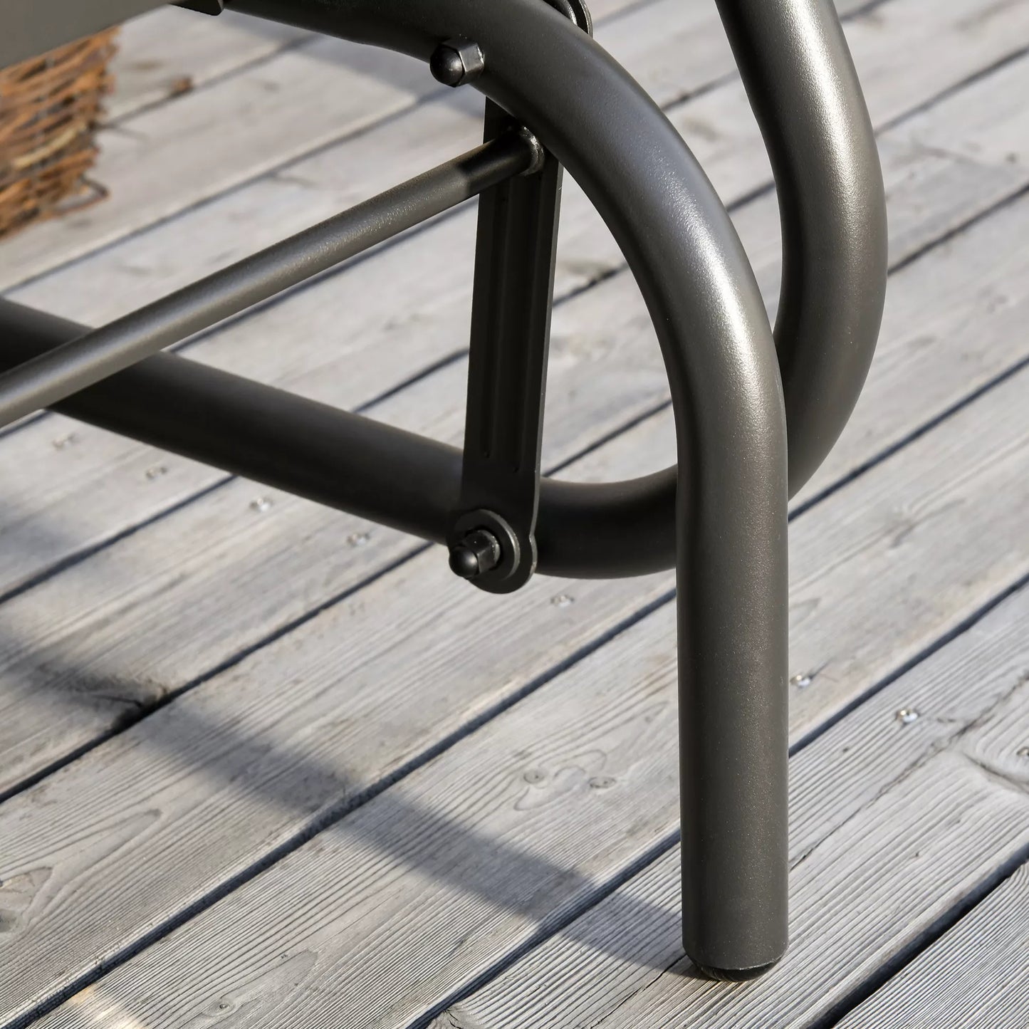 Sūpynės kėdė Sodo kėdė iš metalo Sūpynės kėdė su porankiais Atlošas Sodo sūpynės, atlaikančios iki 120 kg svorį Lauko poilsio kėdė balkonui, sodui, terasai Juoda