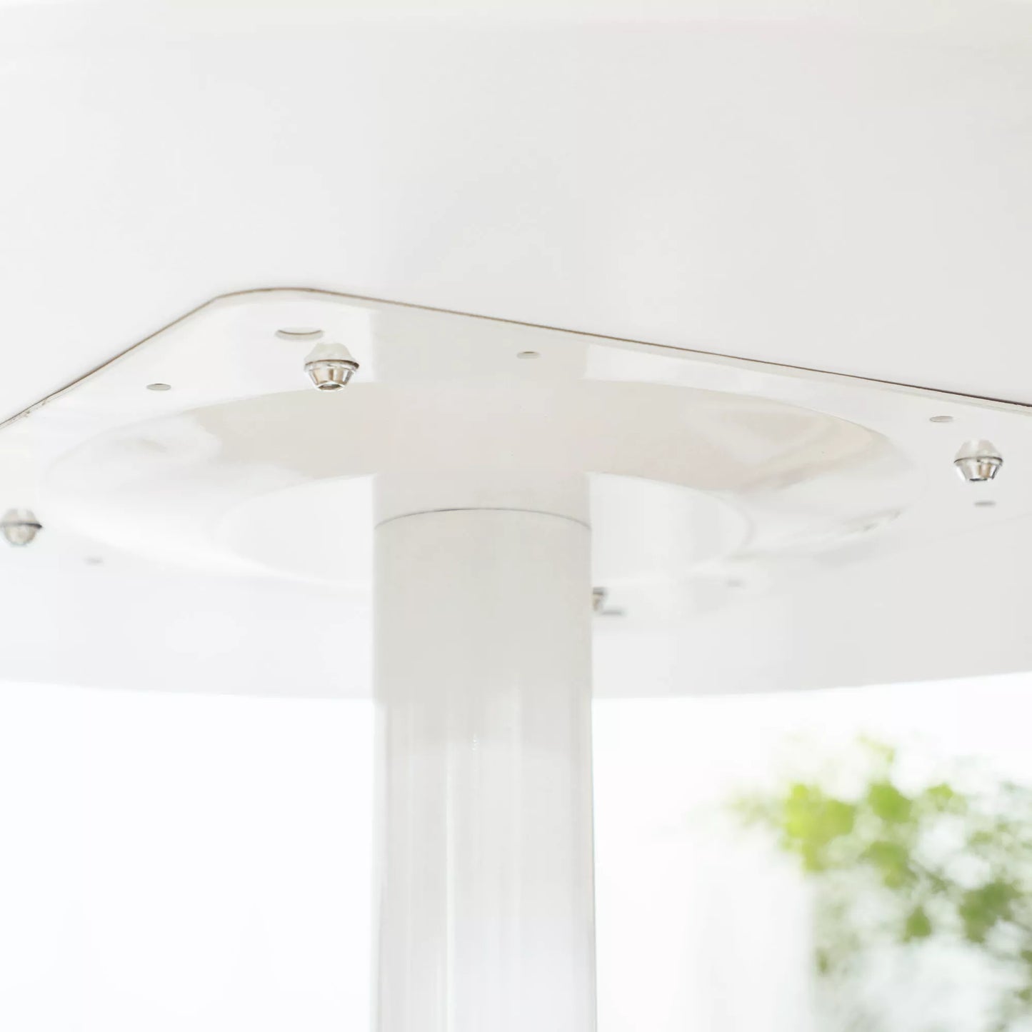 Valgomasis stalas 2 žmonėms, apvalus Ø80 cm stalviršis, MDF ir plienas, neslystantis, baltas, 75 cm aukštis