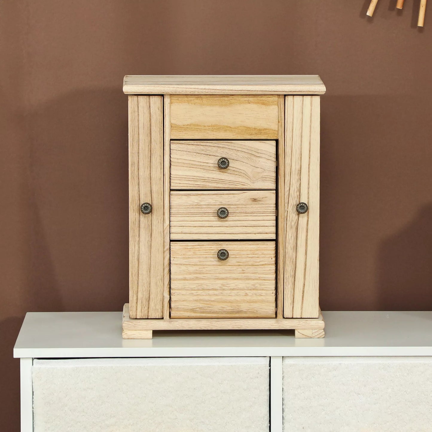 Juvelyrinė dėžutė, papuošalų skrynelė, 4 lygių išdėstymas, integruotas veidrodis, mediena, ruda