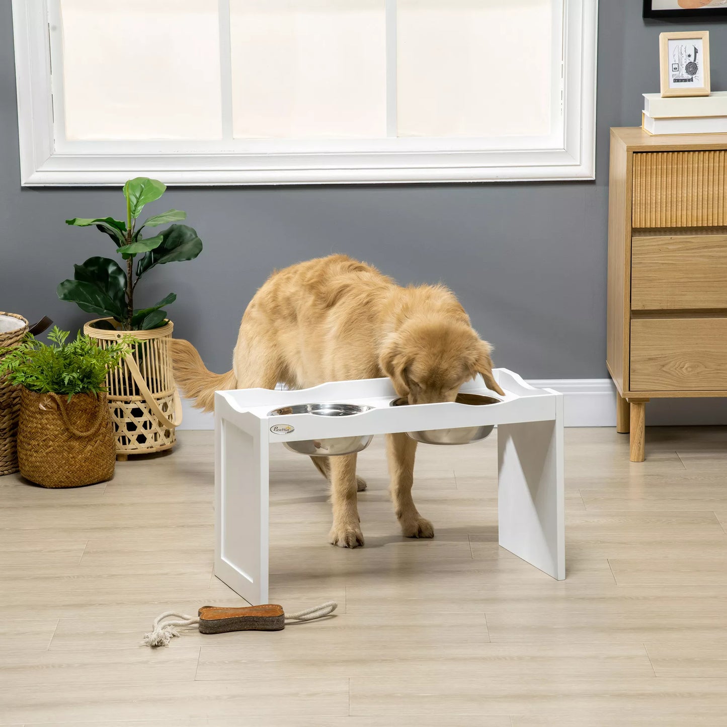 Maitinimo stotelė, stovas dubenėliams, 2 maitinimo dubenėliai po 2 litrus, nerūdijantis plienas, dideliems šunims, balta spalva, 63 x 30 x 24 cm