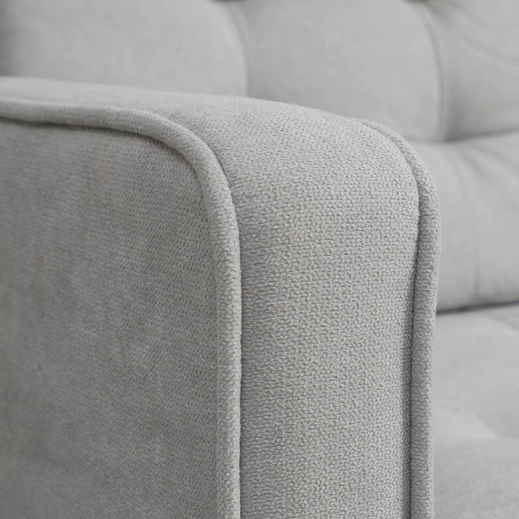 Dvivietė sofa su daiktų laikymo vieta, sagų siuvinėjimu, pagalvėlėmis, kaučiuko medžio mediena, 117x62x78 cm, šviesiai pilka