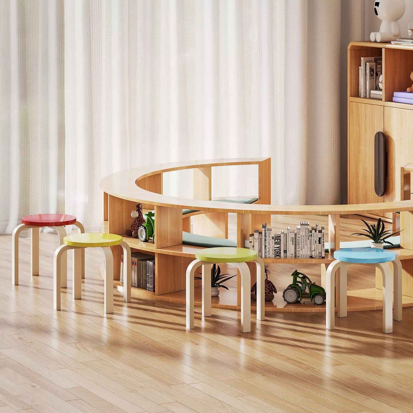 4 sukraunami pufai su veltinio padukais, beržo fanera, lakuotas, spalvotas