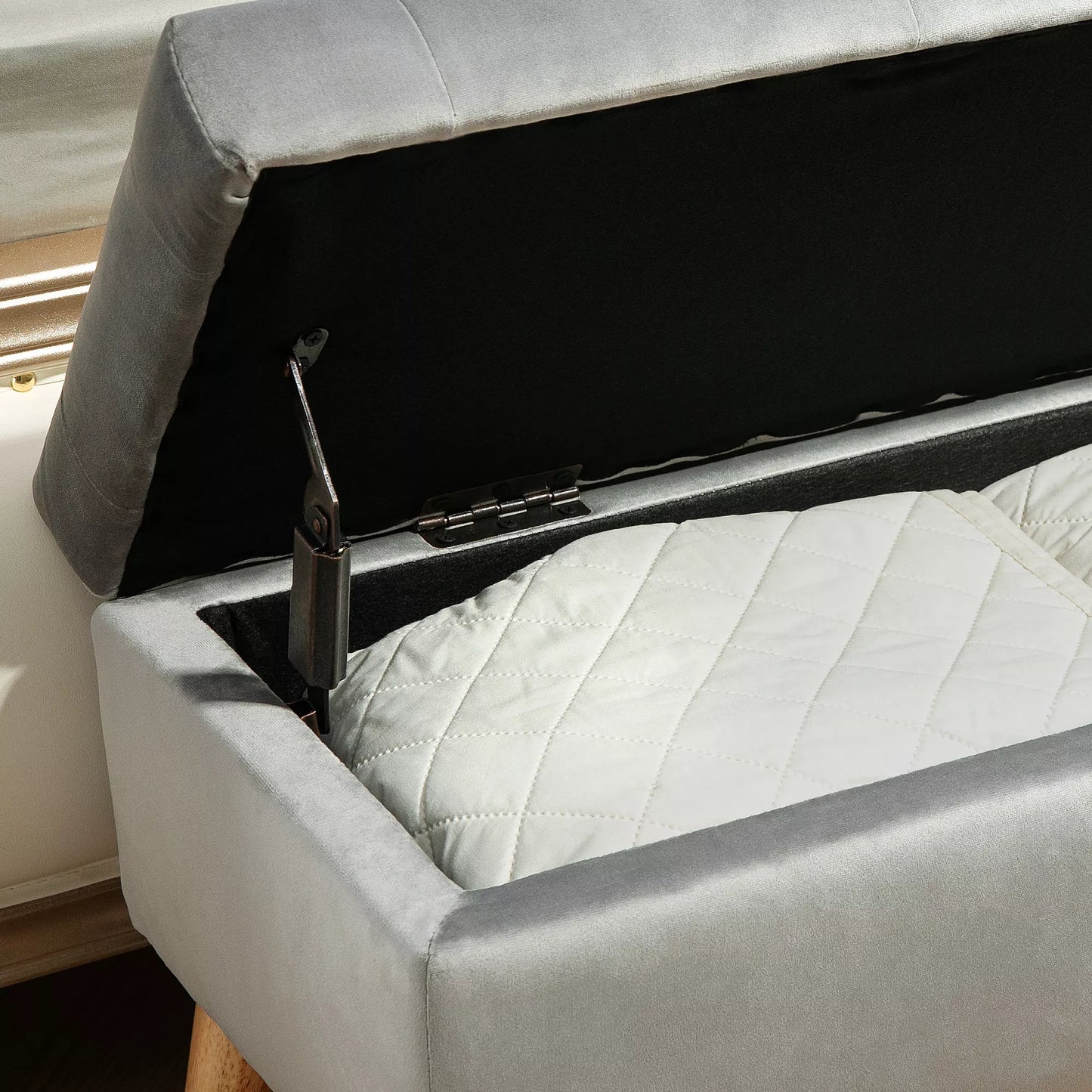 Minkštasuolis su daiktadėže, velveto imitacijos audinio užvalkalas, medinės kojos, skirta svetainei, miegamajam, koridoriui, 80 x 35 x 42 cm, pilka