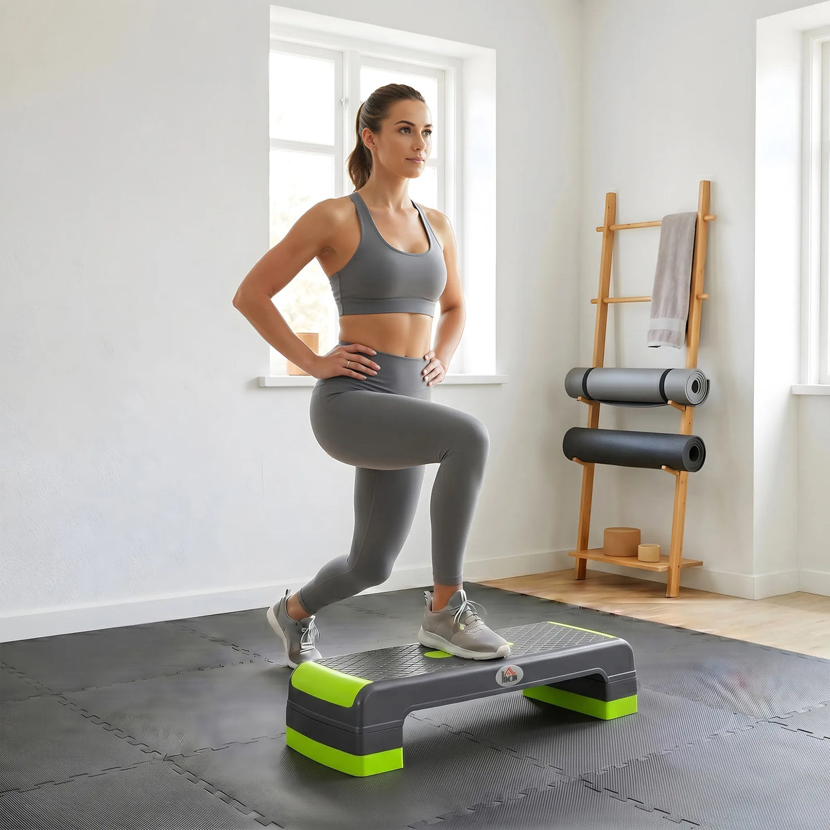 Aerobikos pakyla SportVida, reguliuojamo aukščio, iki 150 kg, pilka/žalia