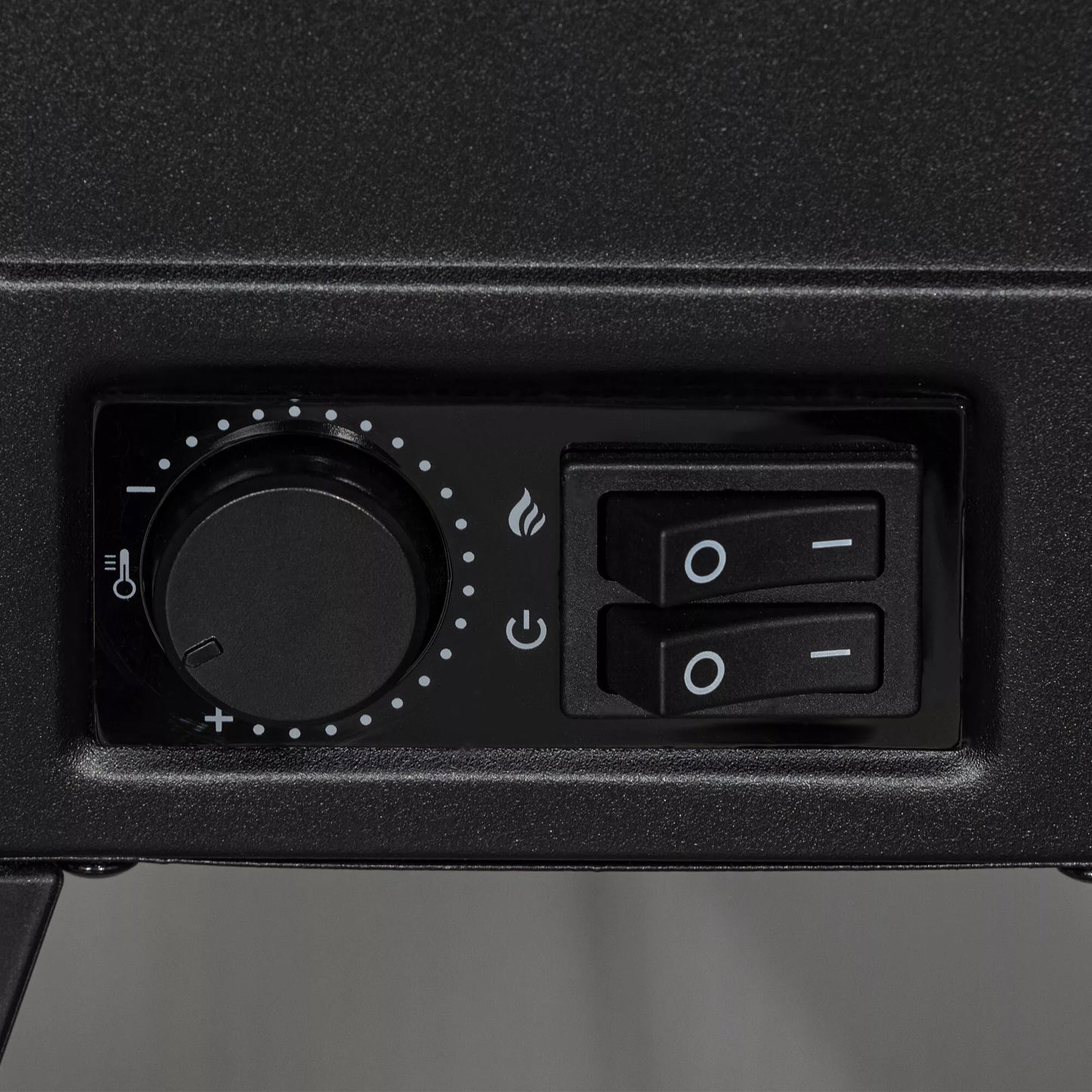 Elektrinis židinys su realistišku ugnies efektu, apsauga nuo perkaitimo ir žemu triukšmo lygiu, 1800W, Juodas