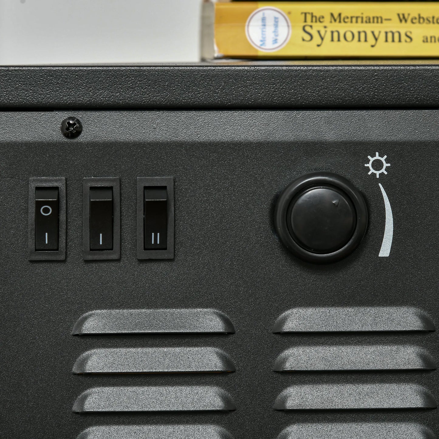 Elektrinis židinys, realistiški liepsnos efektai, 2 šildymo pakopos, apsauga nuo perkaitimo, plienas, juoda spalva, 44,5 x 32 x 74 cm