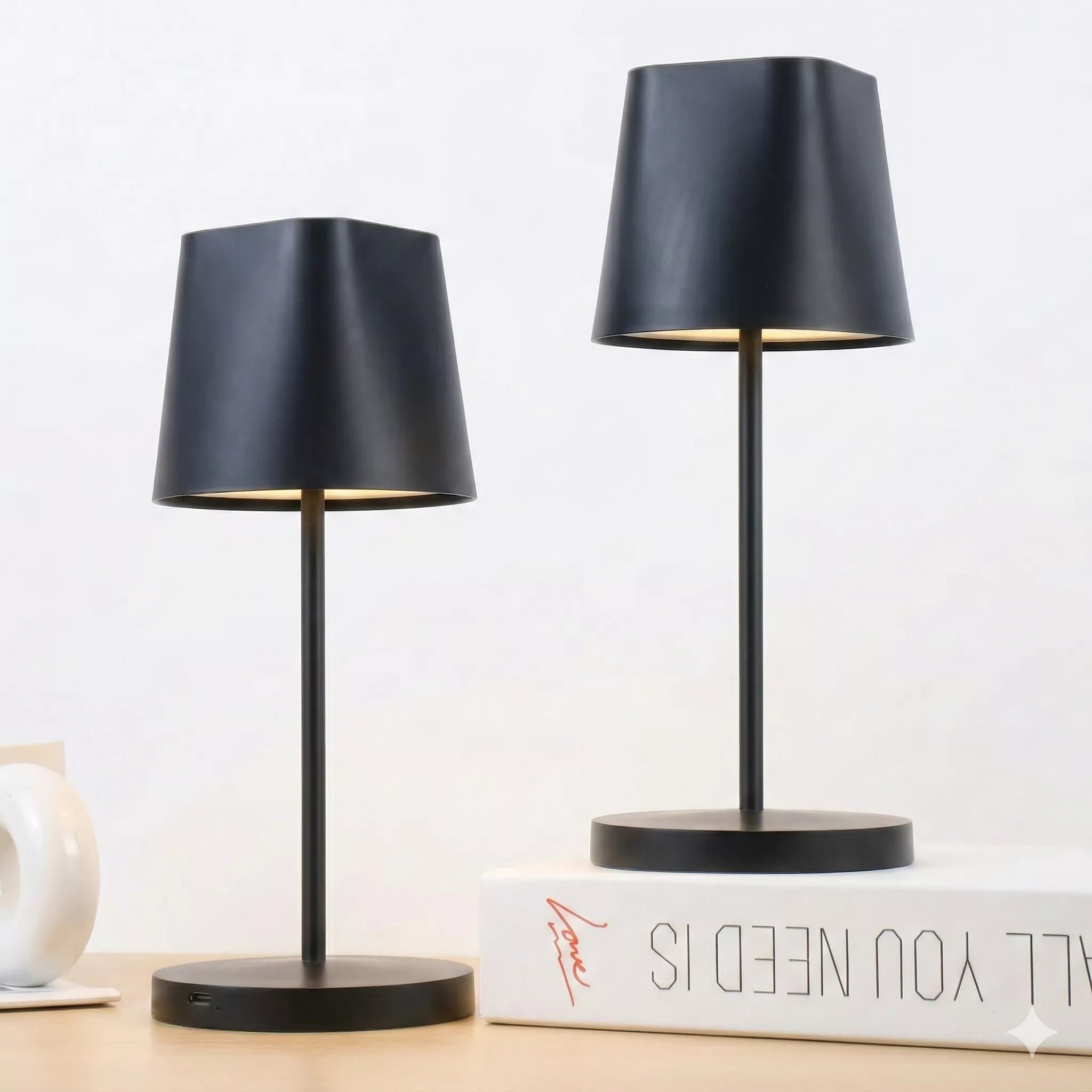 „Quntis“ LED stalinė lempa, belaidė, lietimui jautri, reguliuojamo galingumo baterija, įkraunama su USB, 3000 K - 5000 IP44 vandeniui atspari lauko stalinė lempa