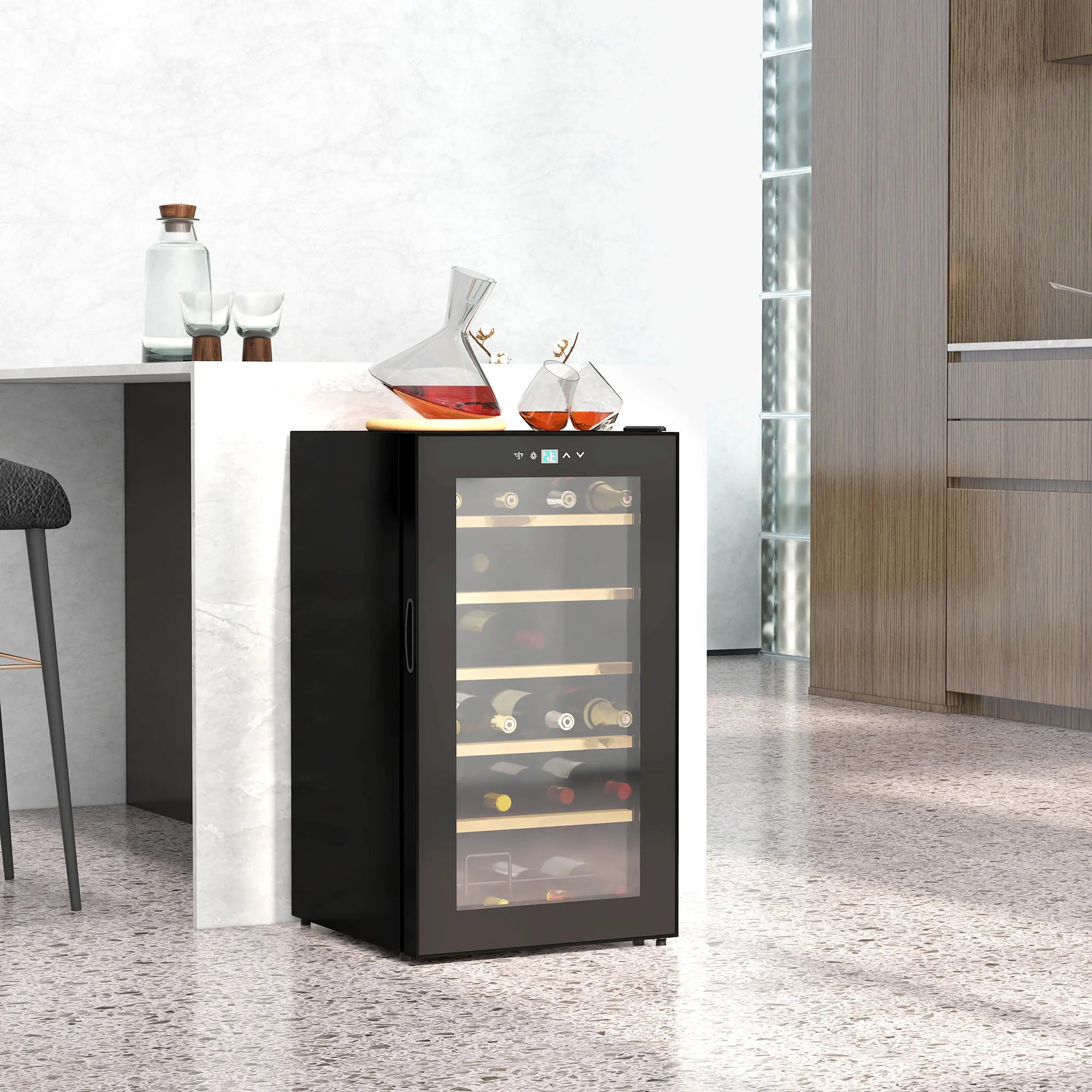 Kompaktiškas vyno aušintuvas svetainei, talpinantis 24 butelius, su reguliuojama 5–20 °C temperatūra, LED apšvietimu, juodos spalvos, 43 x 45 x 75 cm