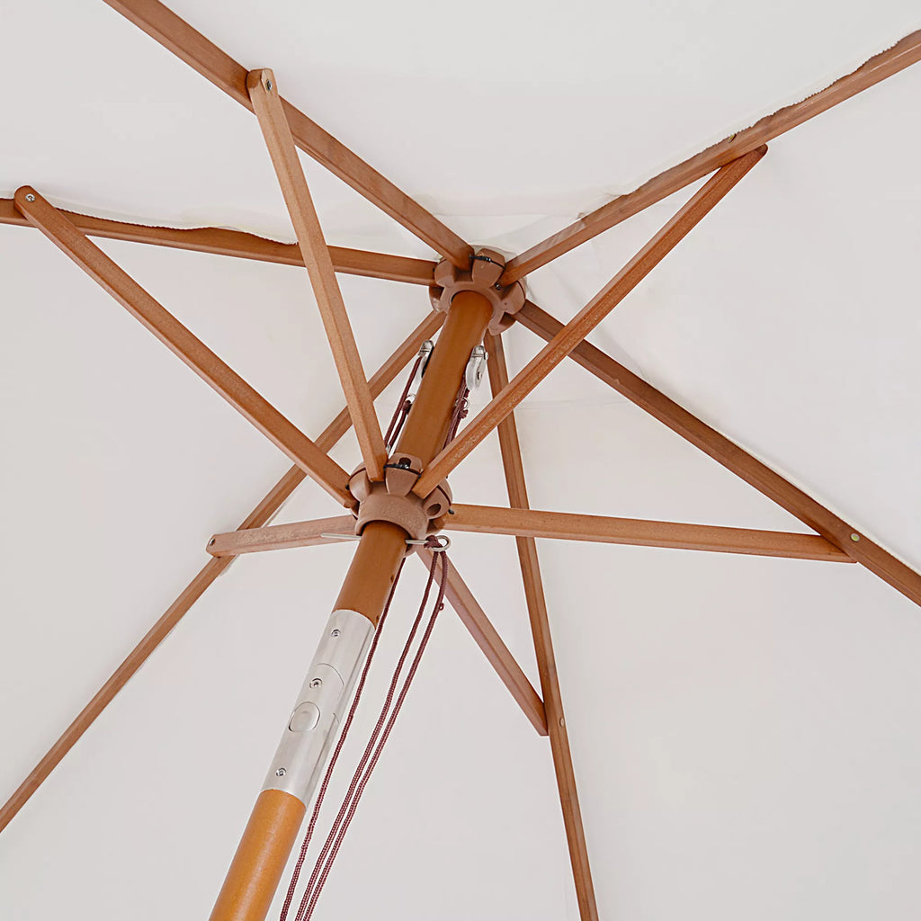 Skėtis nuo saulės 200 x 150 x 235 cm Sulankstomas sodo skėtis, reguliuojamas 3 pakopomis, stačiakampis, atsparus vandeniui ir UV spinduliams, skirtas paplūdimiui, balkonui, terasai, sodui, kreminės baltos spalvos.