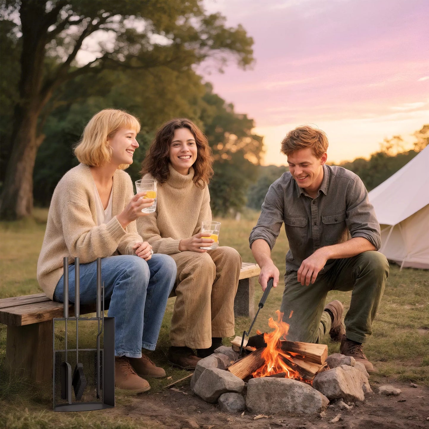 5 dalių židinio įrankių rinkinys, židinio priedai su šluota, kastuvu, pakūreliu, žnyplėmis, metalinis stovas, juodas