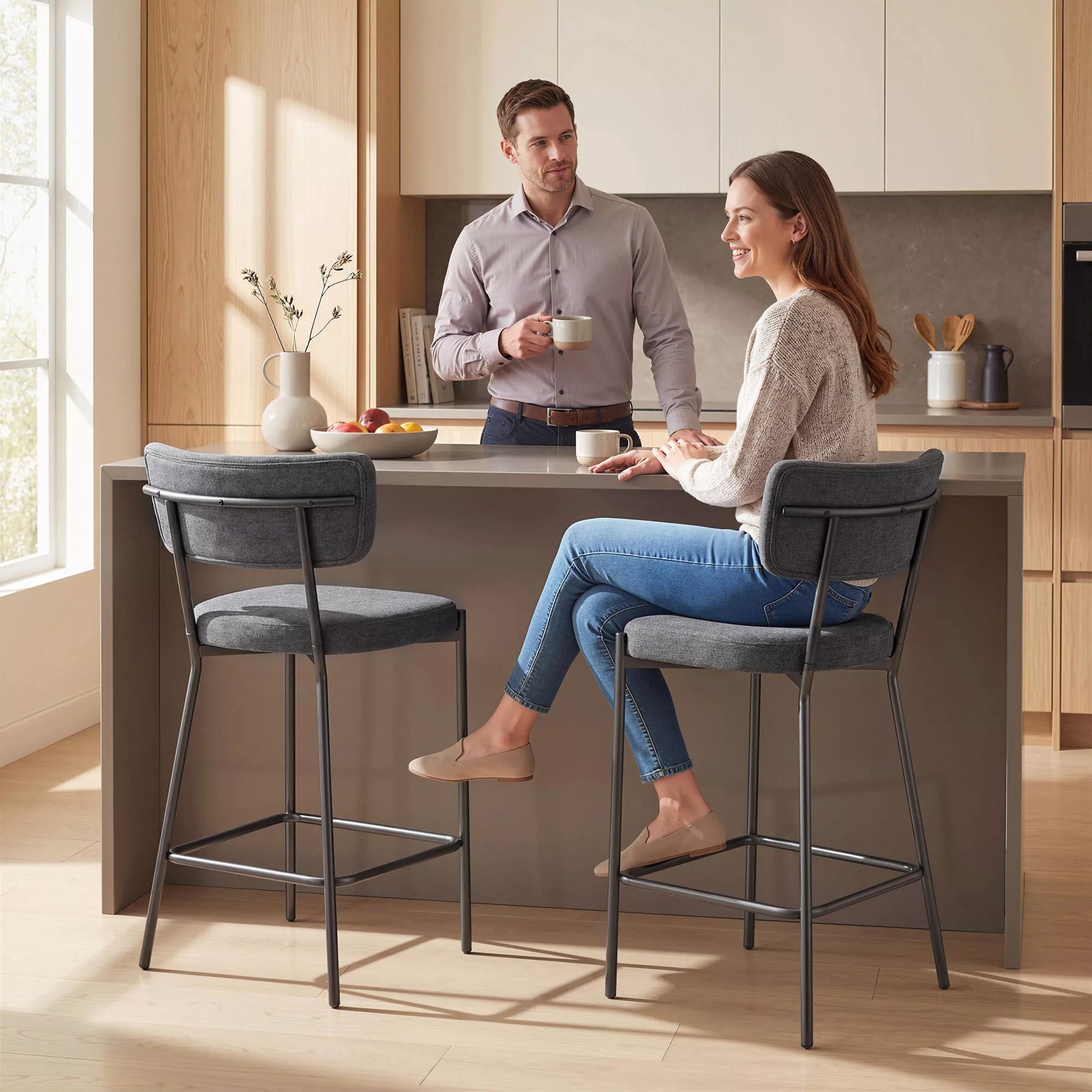 Baro kėdžių komplektas, minkštos baro kėdės su išlenktu atlošu, plienas ir tekstilė bei putų poliuretanas, 2 vnt., pilka