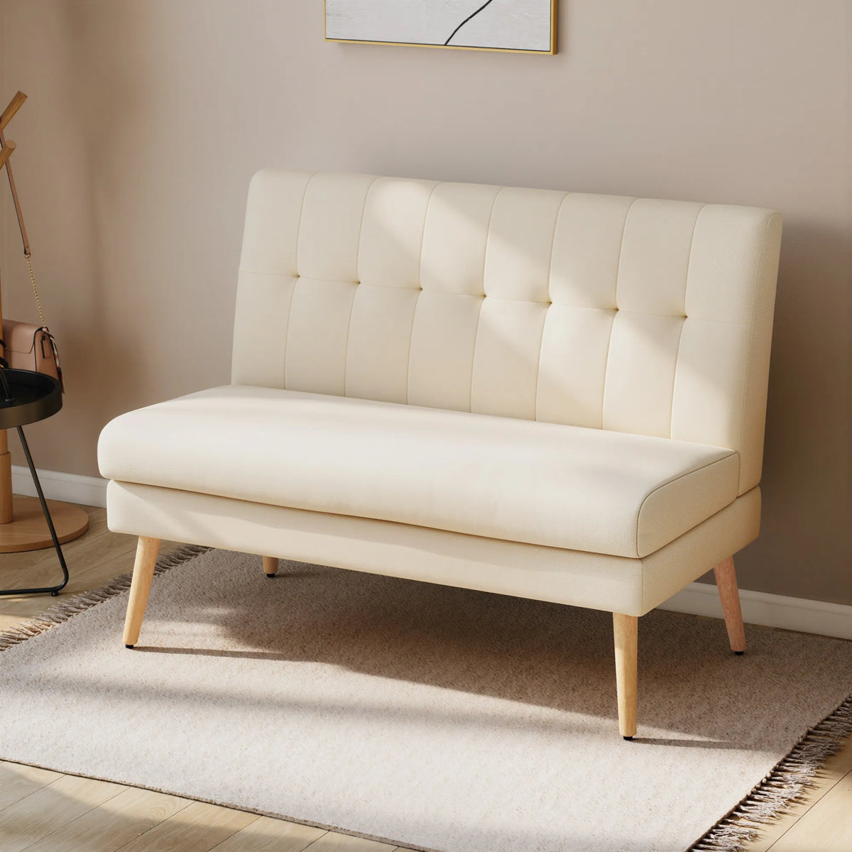 Dvivietė sofa, 118 cm pločio, smėlio spalvos